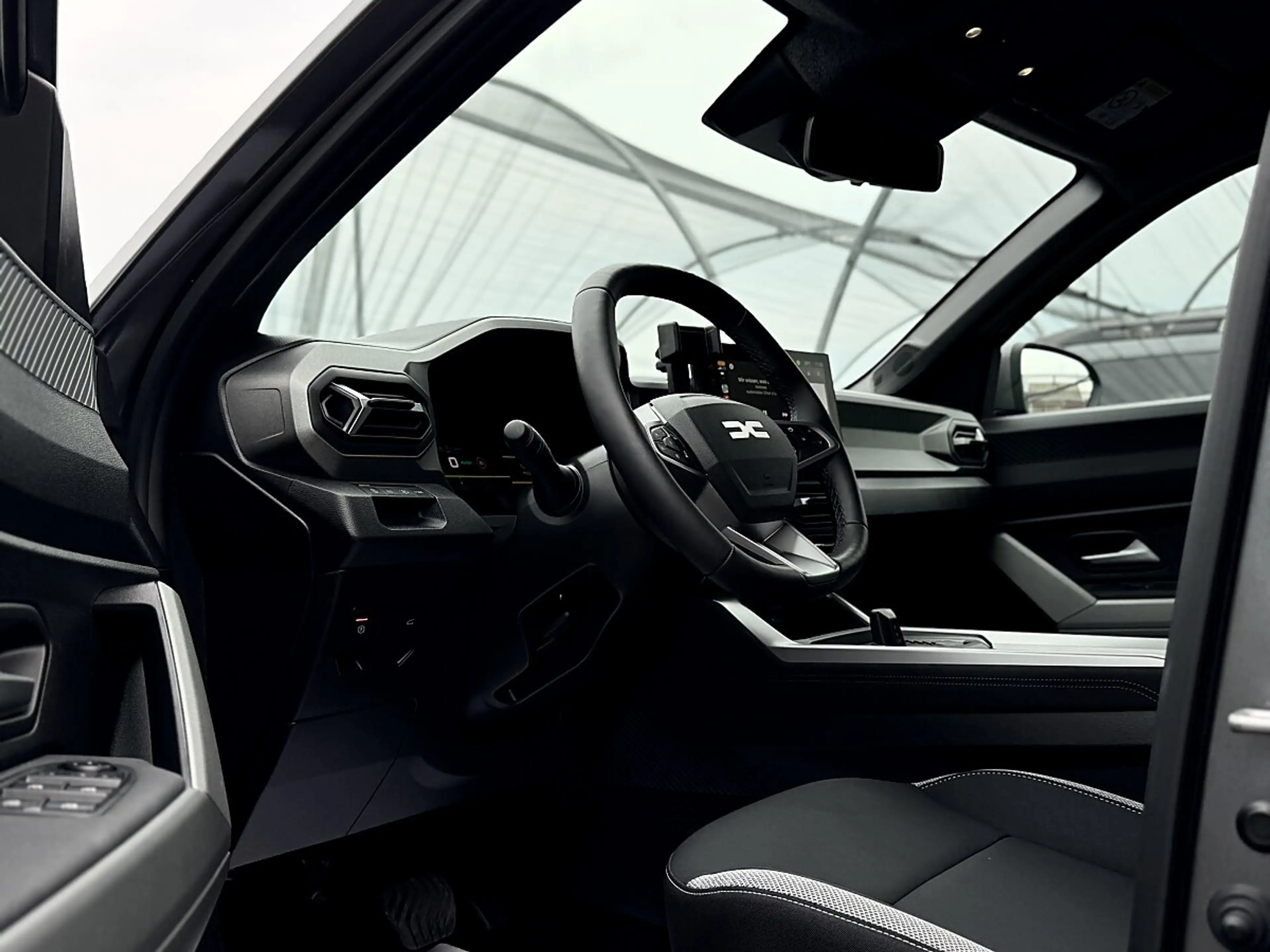 Dacia Bigster Journey Hybrid 155 LED PDC WinterPaketPlus — photo 13