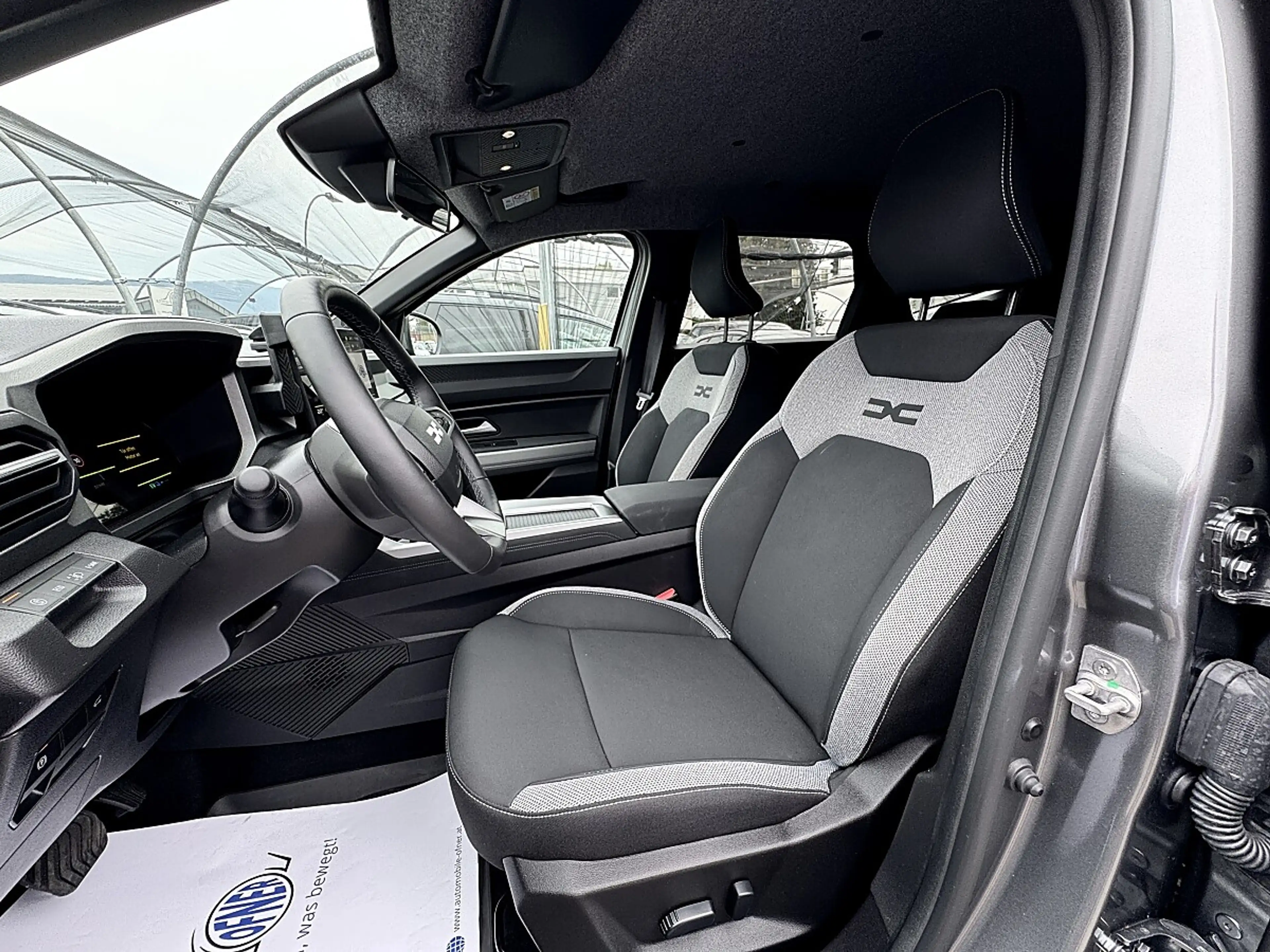 Dacia Bigster Journey Hybrid 155 LED PDC WinterPaketPlus — photo 11