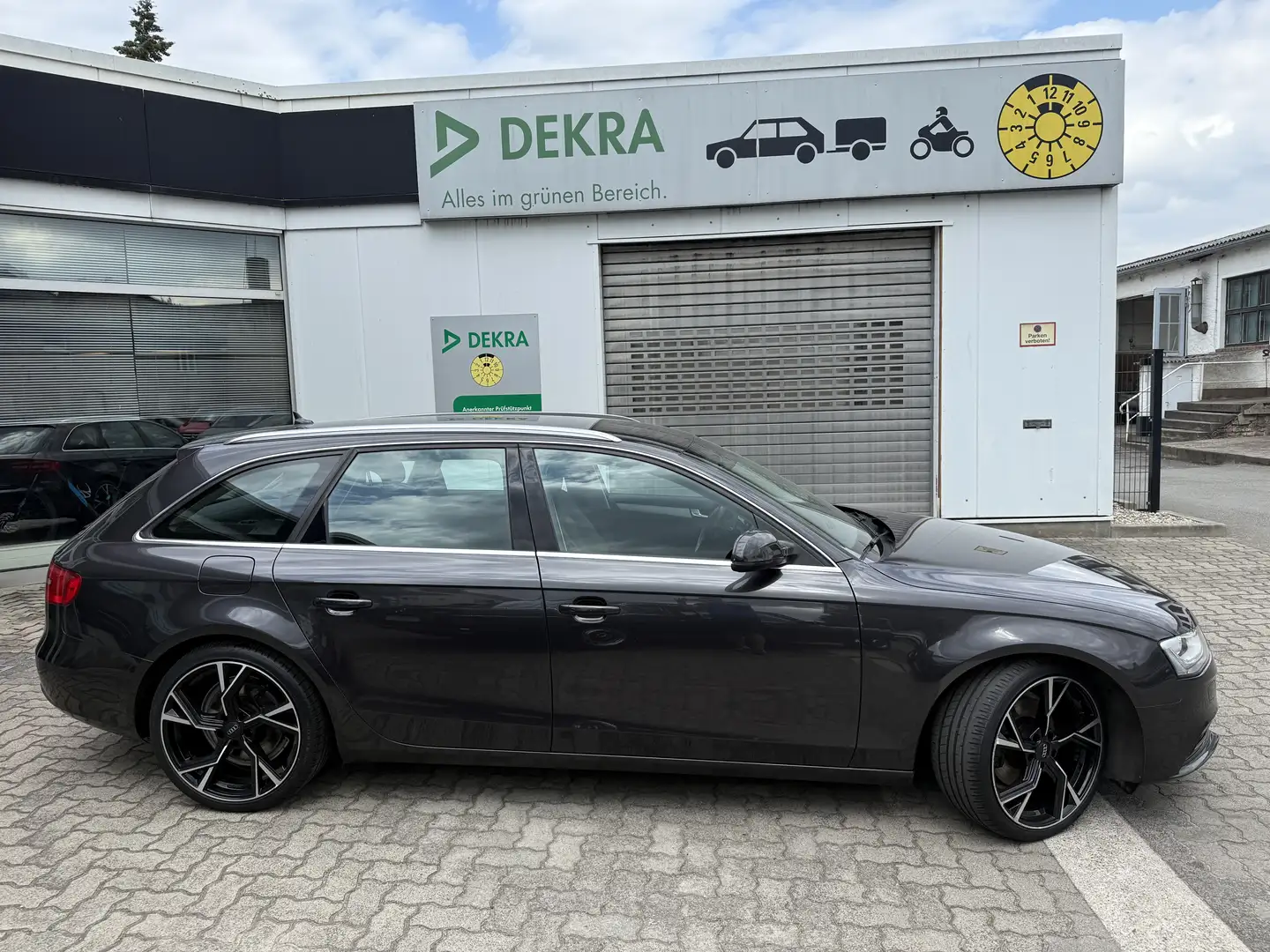 Audi A4 Avant TDI mit Klima/Navi/Leder/PDC/Alus/ABS/ESP/ Grau - 2