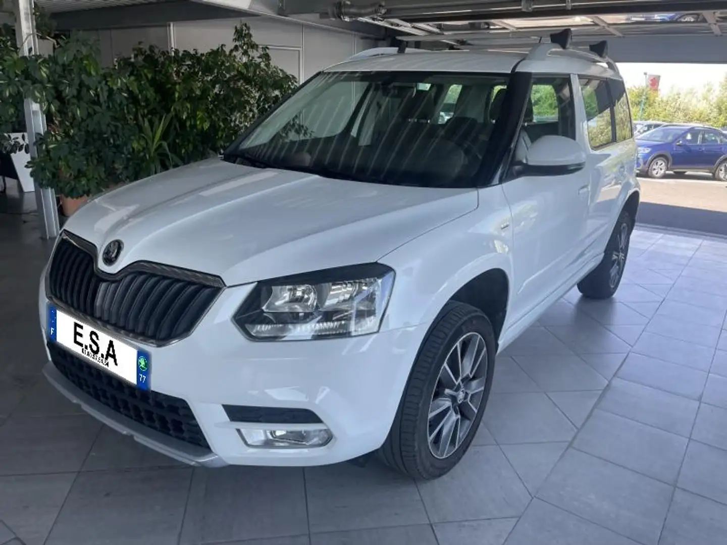 Skoda Yeti 2.0 TDI 110 SCR Drive Green Tec 4x2 Blanc - 1