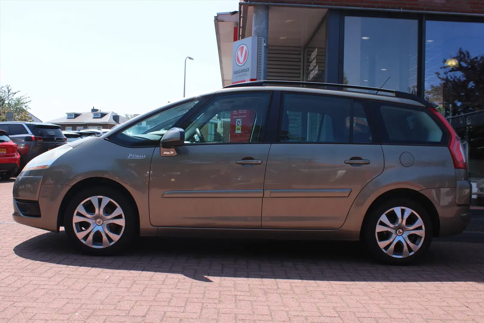 Citroen Grand C4 Picasso 1.8 *Business* | Trekhaak | 7-Persoons | Climate C Brun - 2