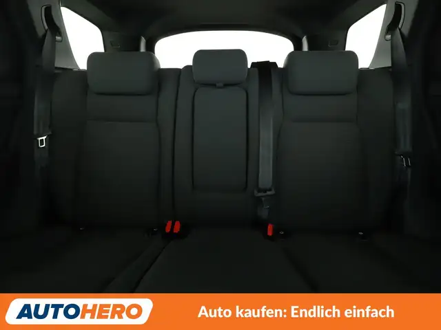 Land Rover Discovery Sport view 15