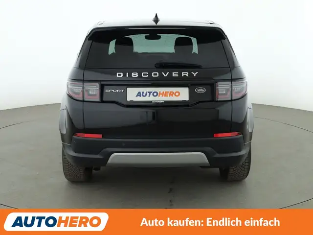 Land Rover Discovery Sport view 5