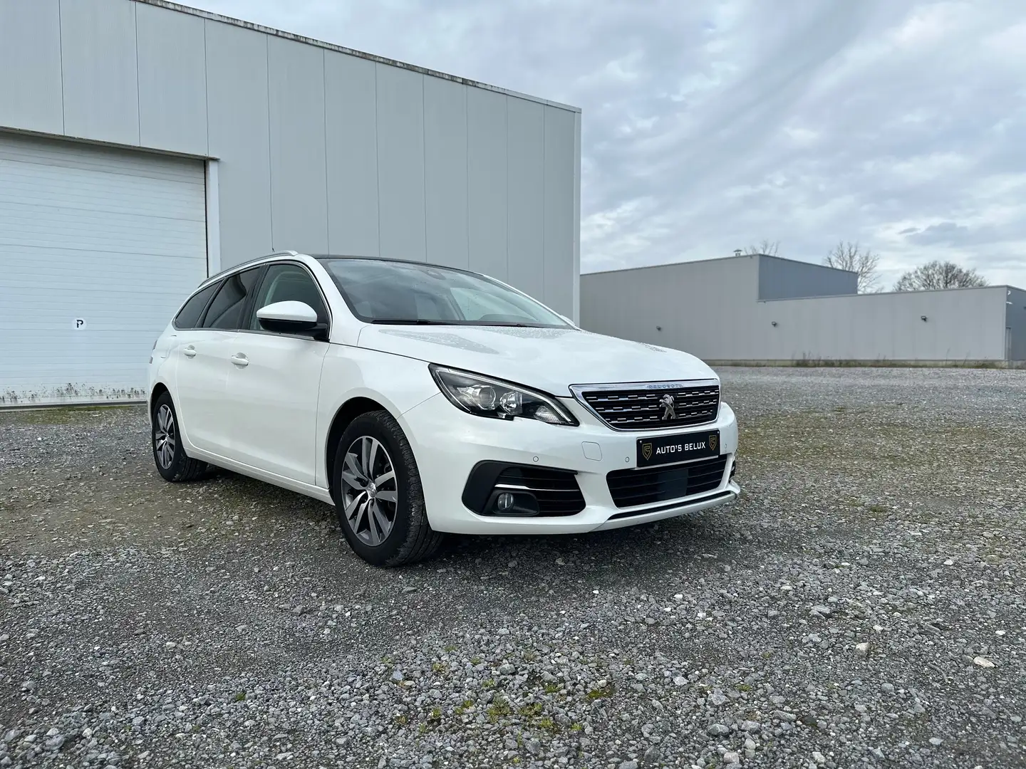 Peugeot 308 1.2 PureTech Allure ✅GARANTIE✅ / PANO / NAVI / Weiß - 1