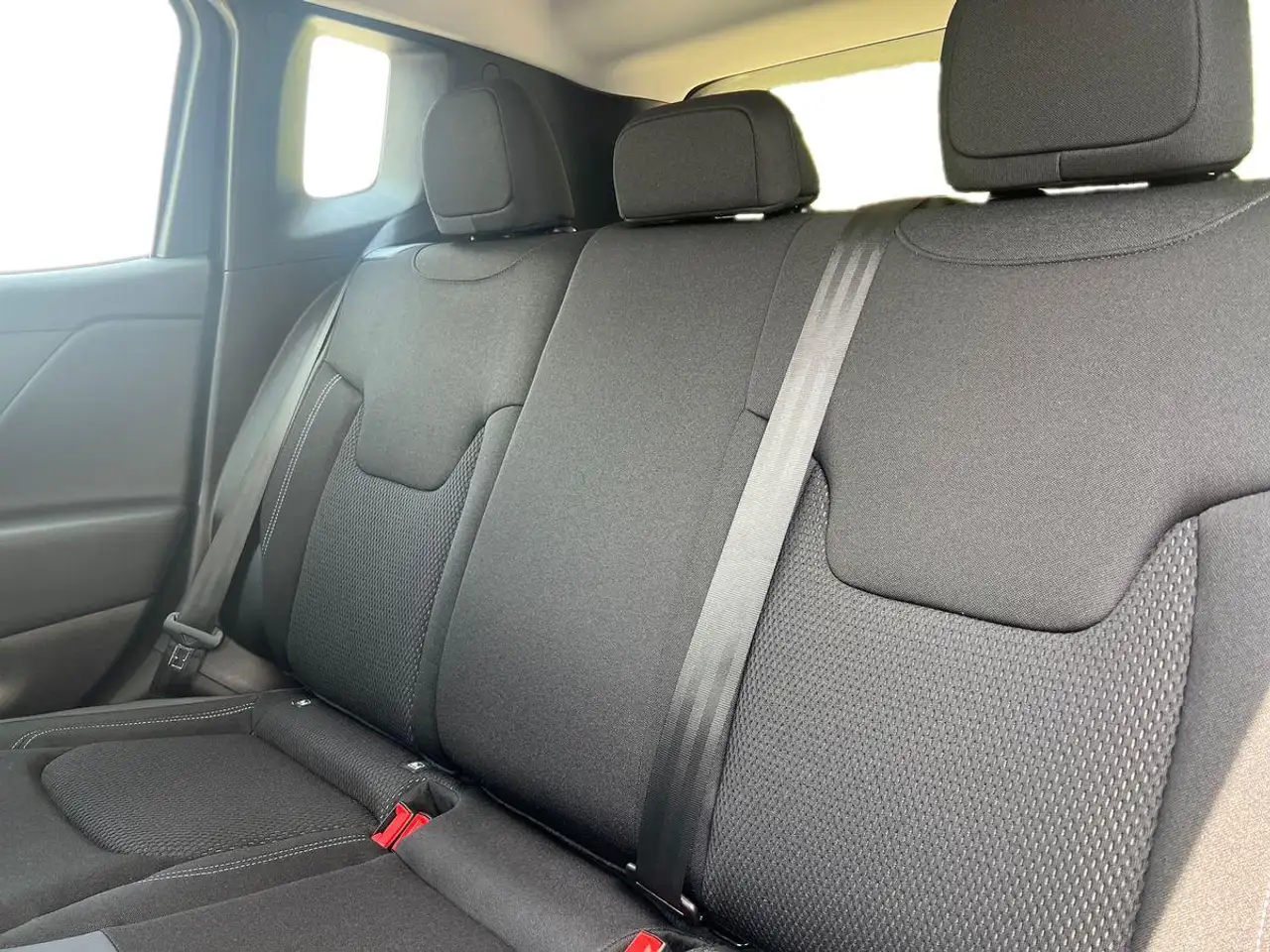 Jeep Renegade 2026 — фото 14