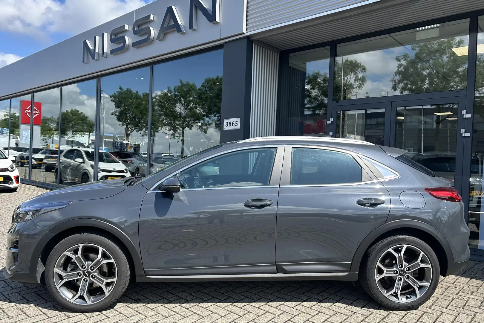 Kia XCeed 1.4 T-GDi DynamicLine Grijs - 2