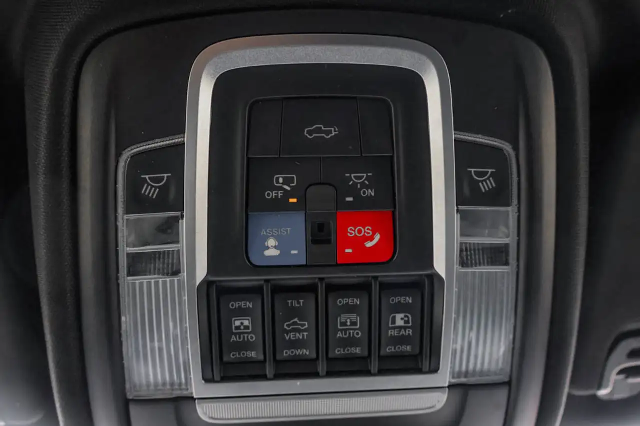 RAM 1500 снимка RAM 1500