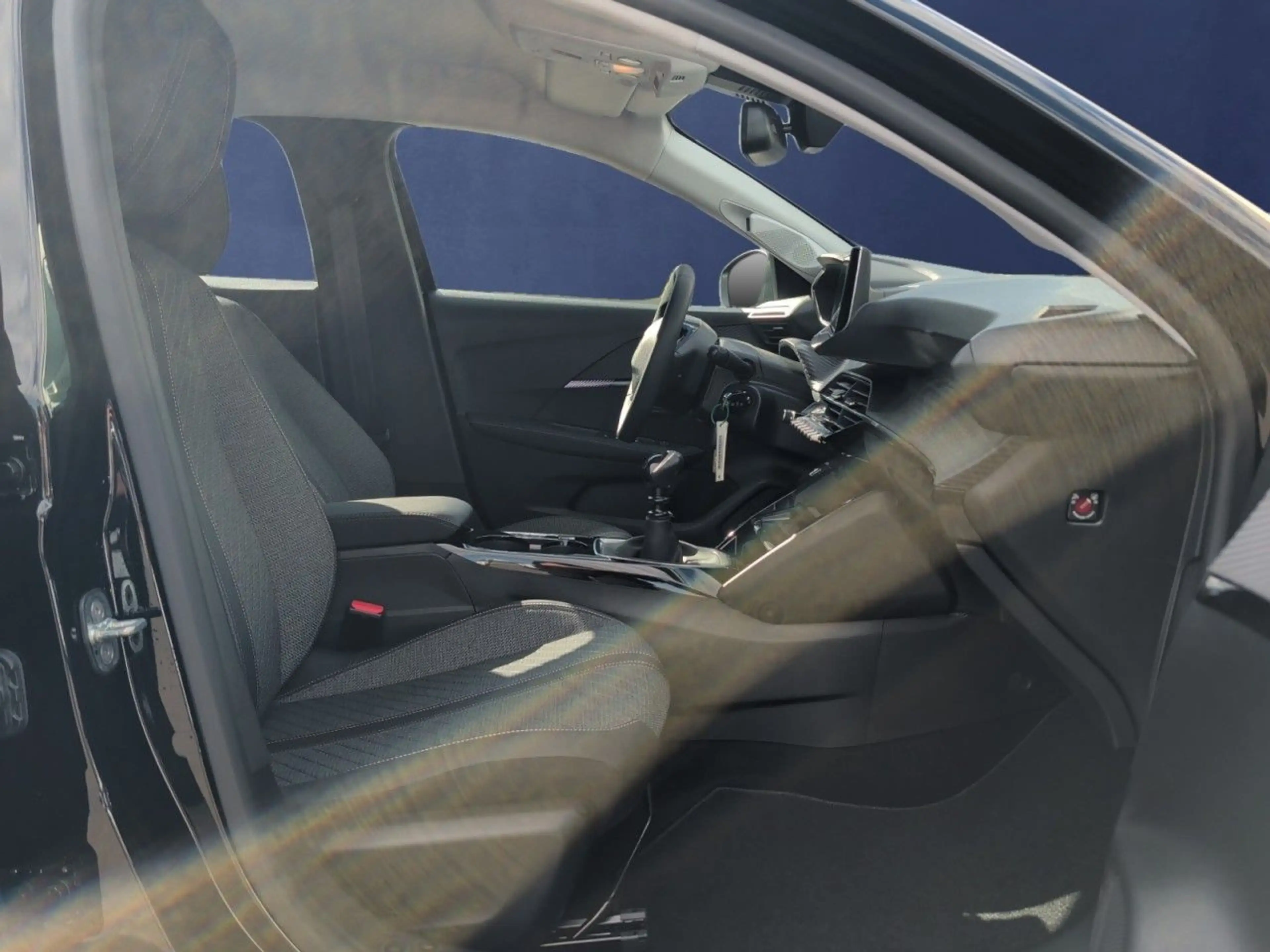 Peugeot 208 Allure 100 Turbo Navi+360-Grad-Kamera+LED — photo 12