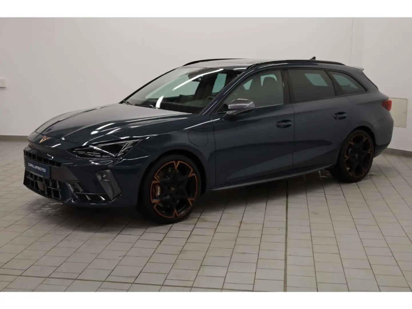 CUPRA Leon Sportstourer 1.5 e-Hybrid VZ Blau - 2