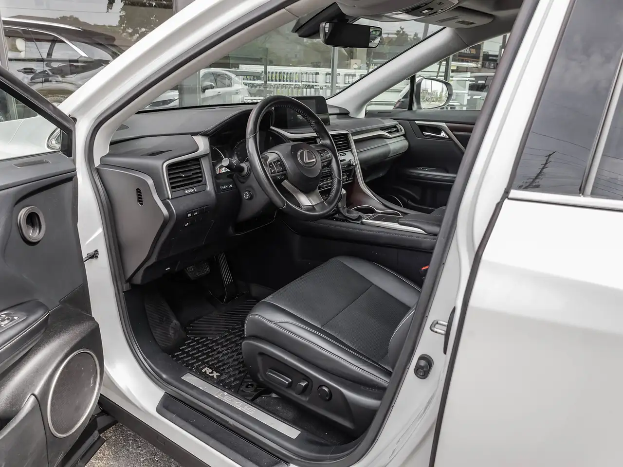 Lexus RX photo Lexus RX