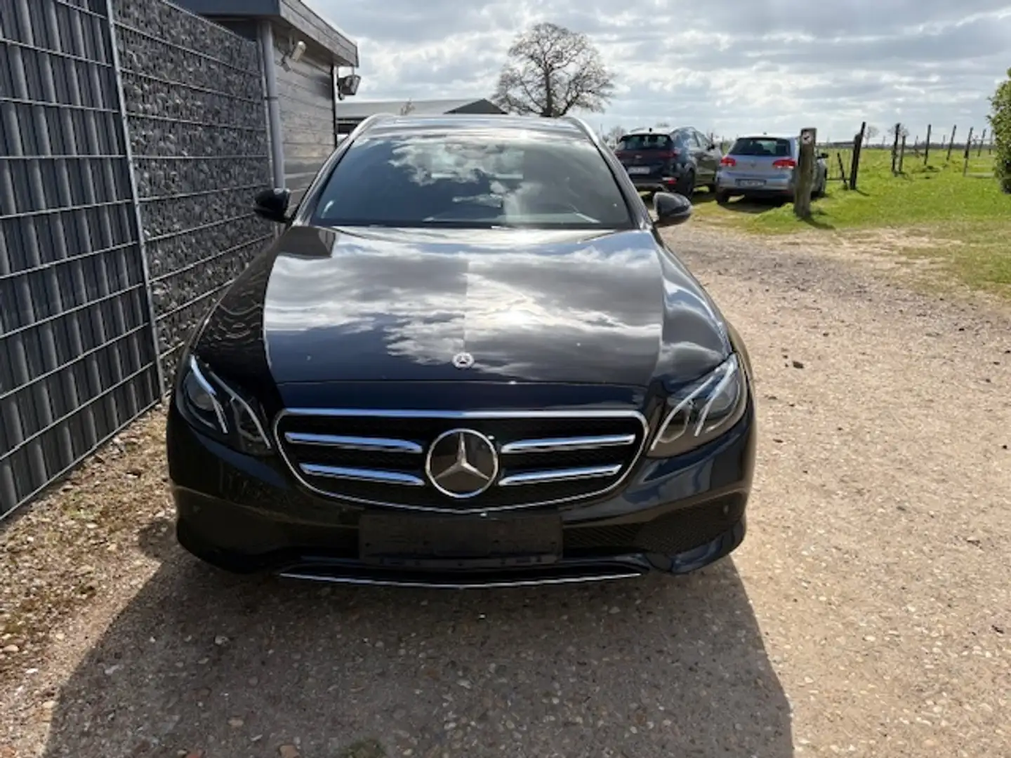 Mercedes-Benz E 400 d T 4M Burmester AHK Schiebedach Schwarz - 2