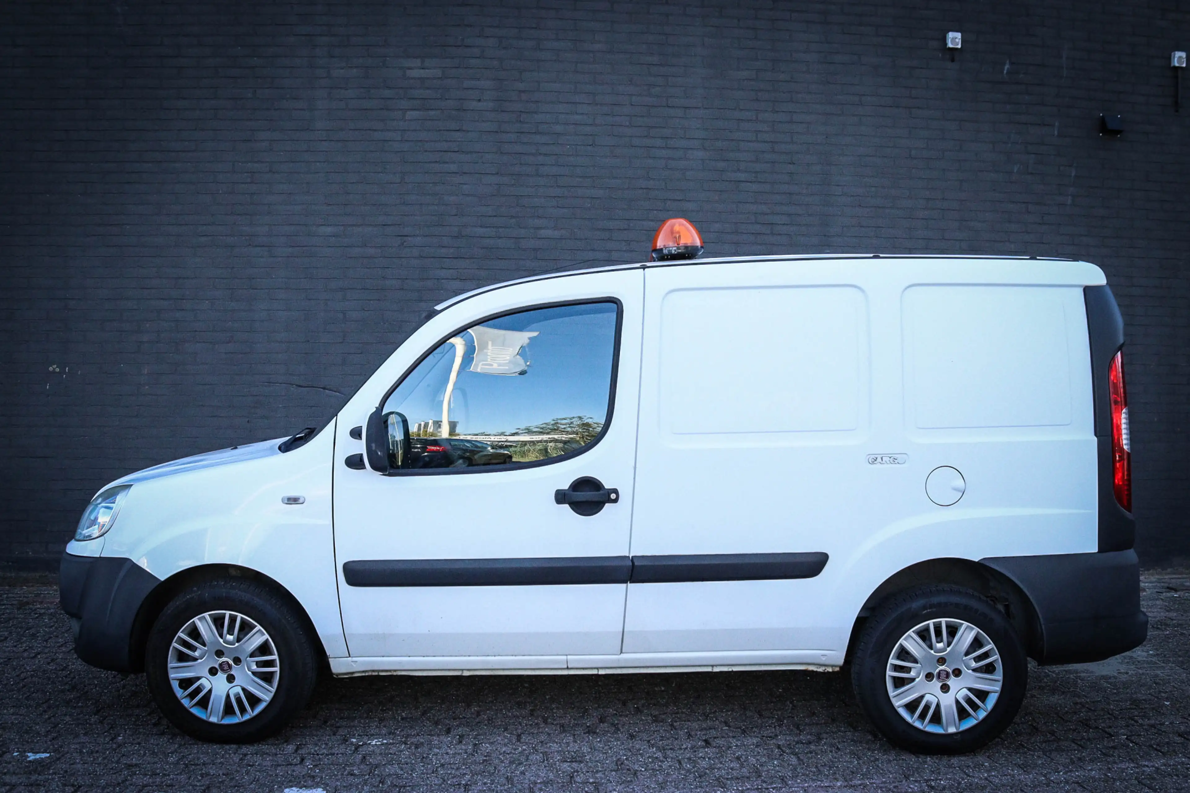 Fiat Doblo 1.4 SX Airco / Lage km stand — photo 2
