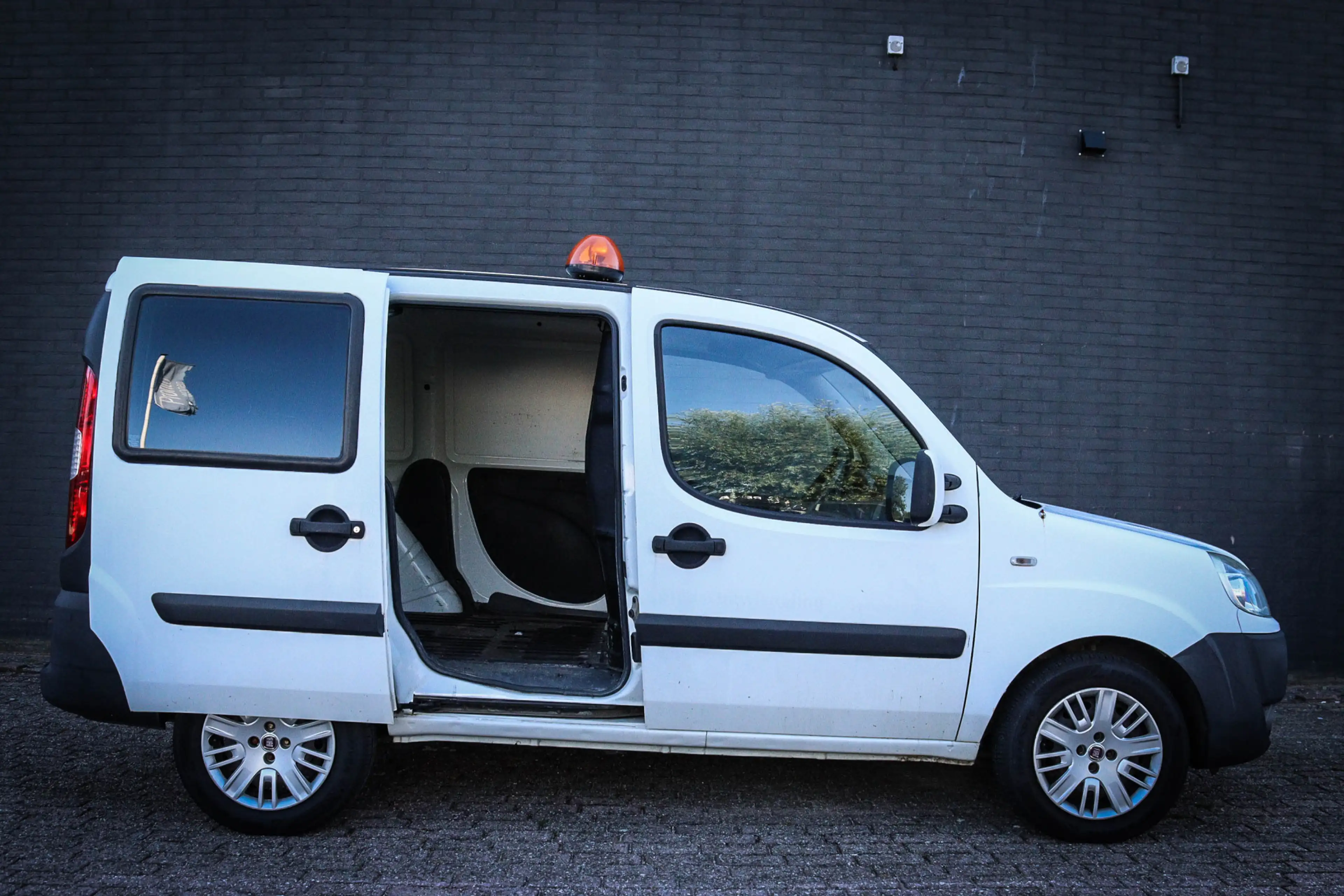 Fiat Doblo 1.4 SX Airco / Lage km stand — photo 10