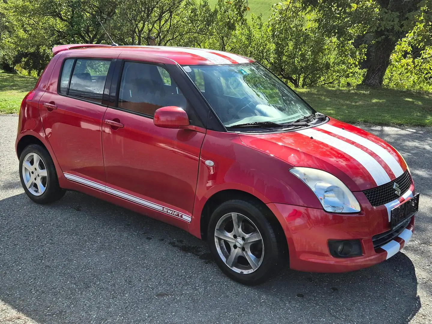 Suzuki Swift Rot - 1