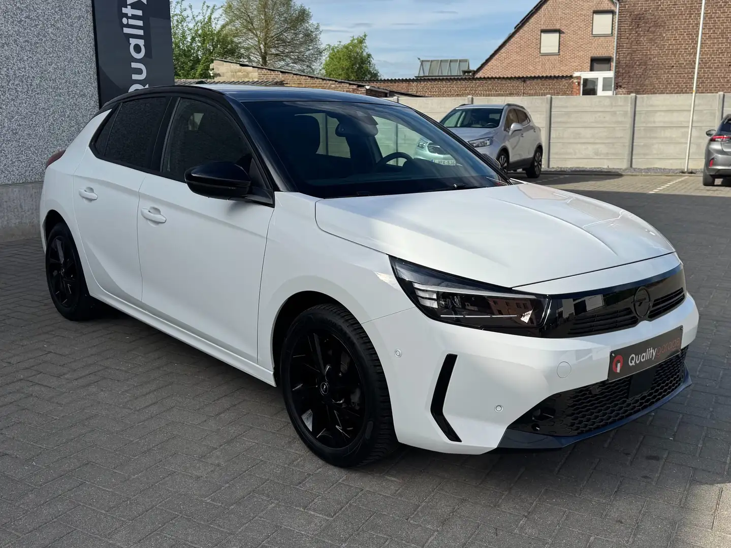 Opel Corsa 1.2i GS LED/NAVI/CARPLAY/CAMERA/PARKPILOT/KEYLESS Blanco - 1
