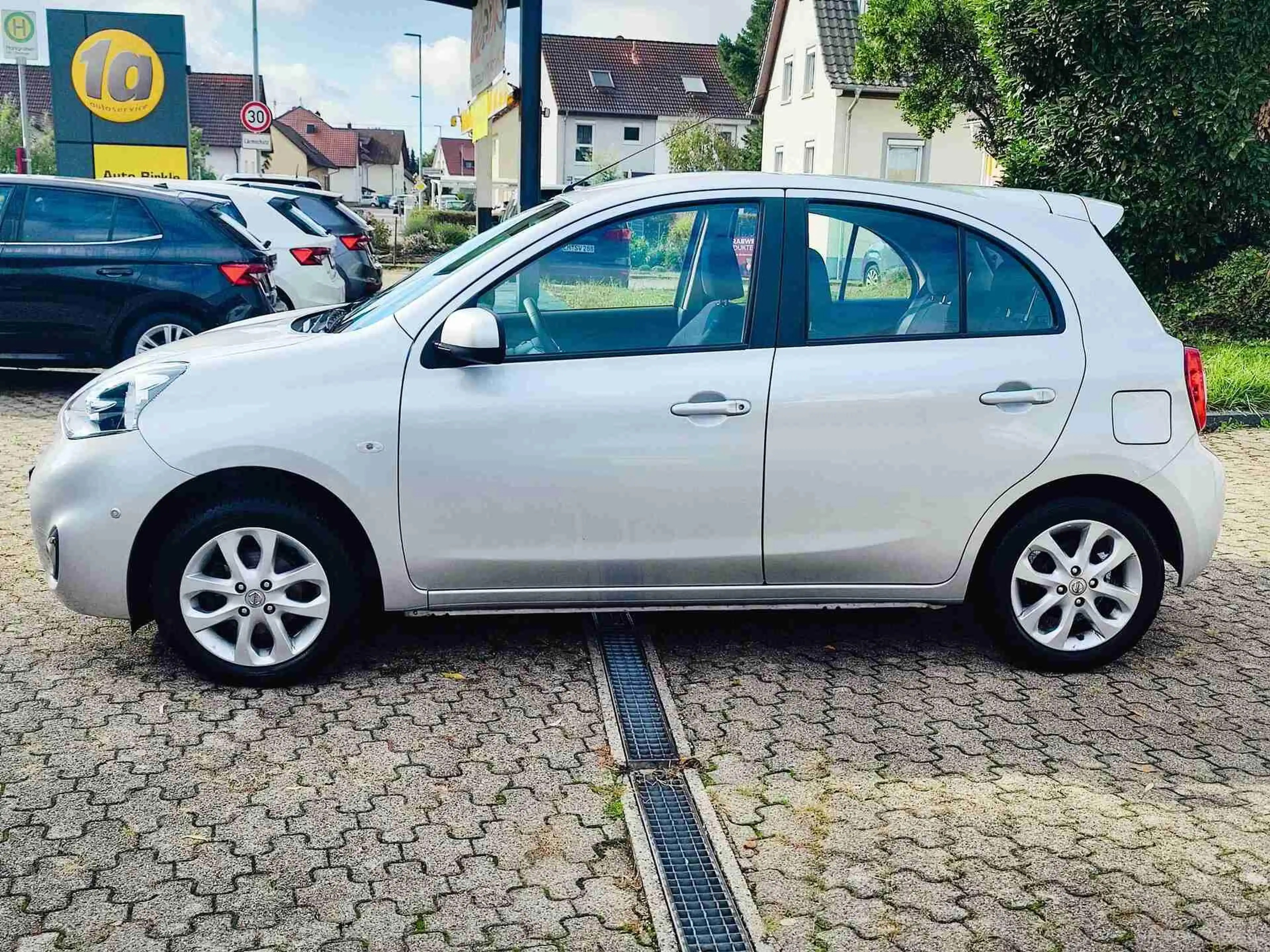 Nissan Micra Micra1.2 80PS CVT Automatik Tempomat Sitzheizung — photo 3