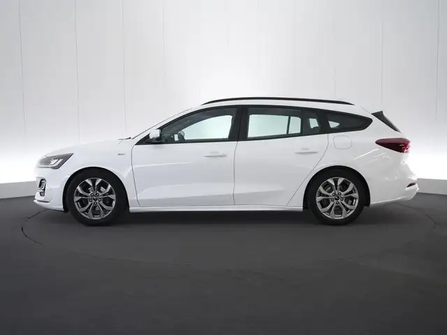 Ford Focus view 4