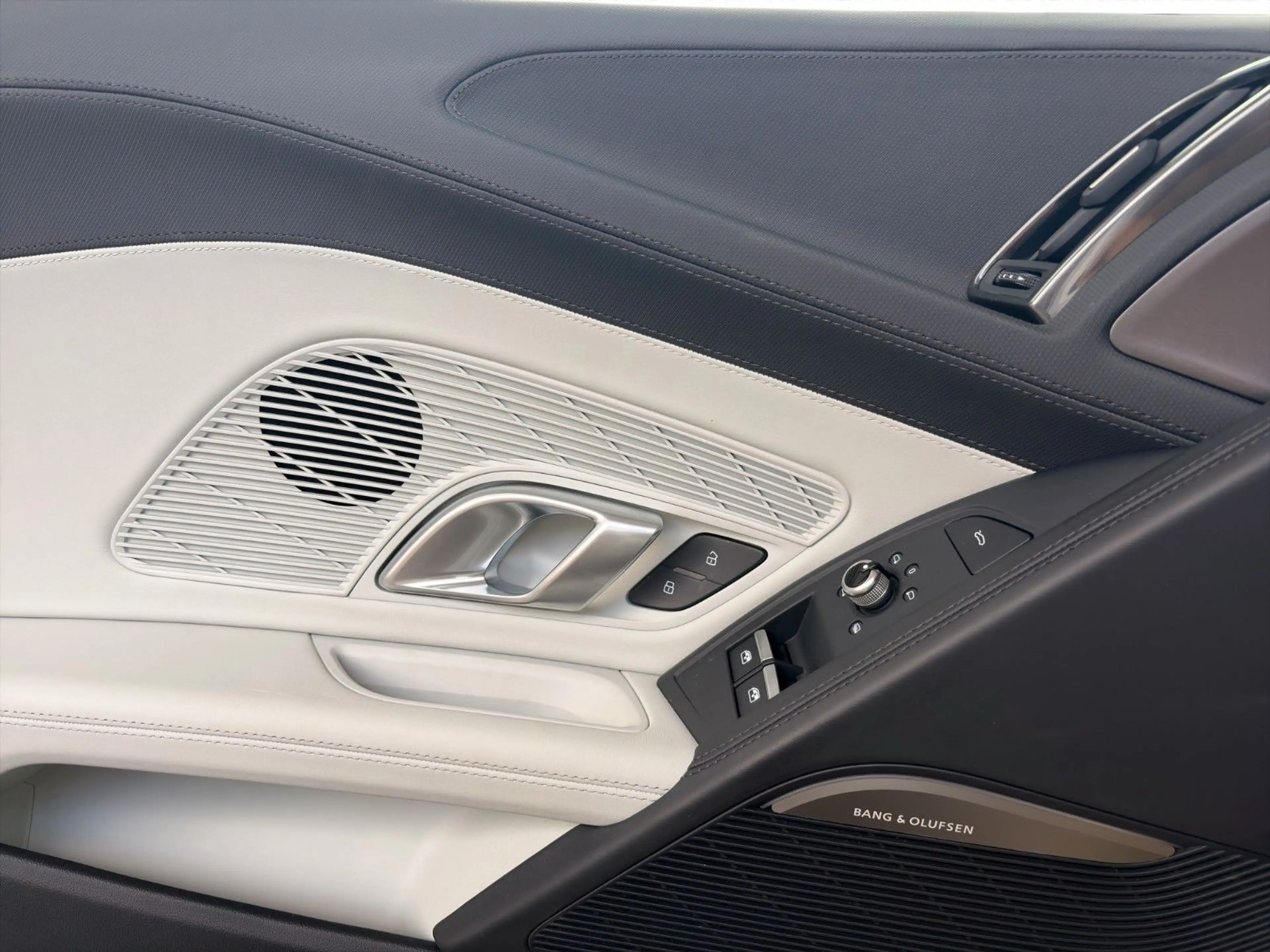 Audi R8 Coupe V10 perf. RWD Nappa Kamera B&O Sound — photo 13