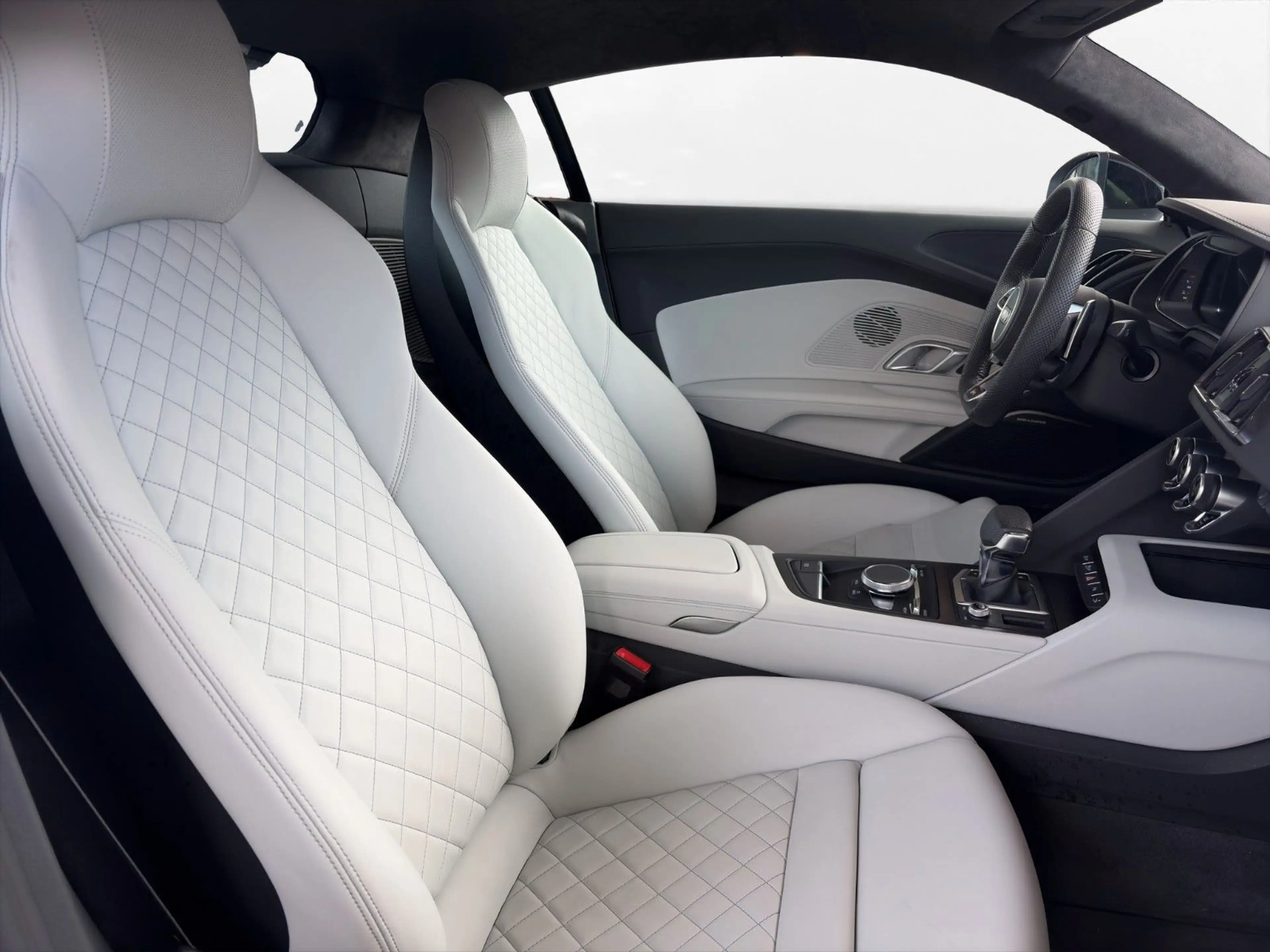 Audi R8 Coupe V10 perf. RWD Nappa Kamera B&O Sound — photo 10