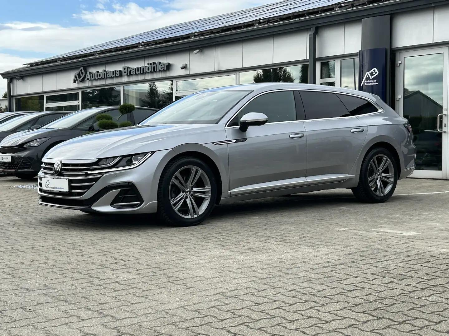 Volkswagen Arteon Shooting Brake R-Line 2.0 TDI DSG*AHK*IQ* Silber - 2