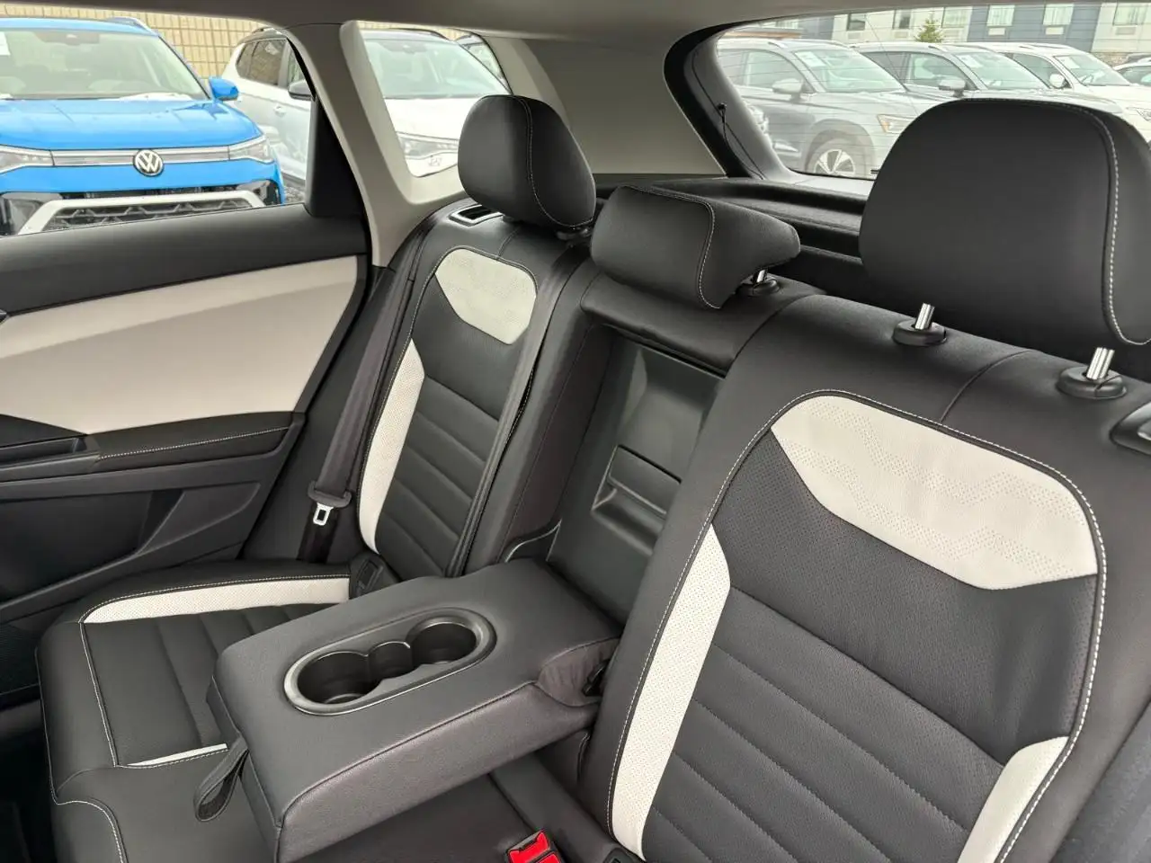Volkswagen Taos снимка Volkswagen Taos