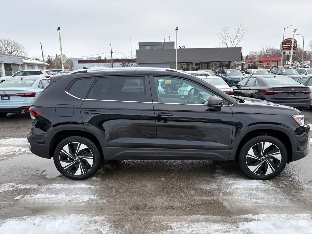 Volkswagen Taos снимка Volkswagen Taos