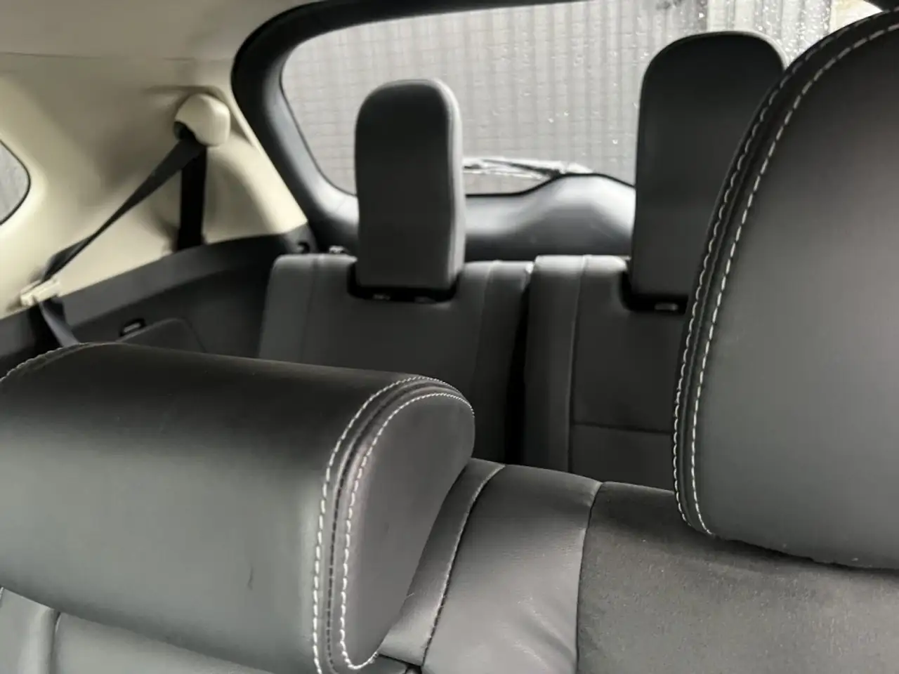 Mitsubishi Outlander снимка Mitsubishi Outlander