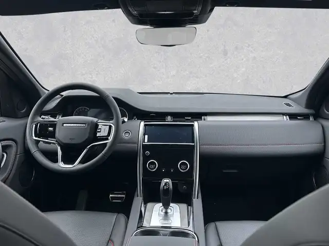 Land Rover Discovery Sport view 4