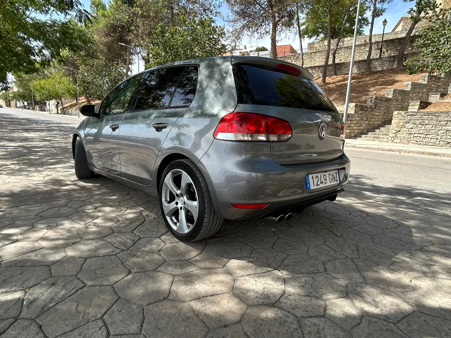 Volkswagen Golf Golf 2.0TDI CR Sport Sport Gris - 1