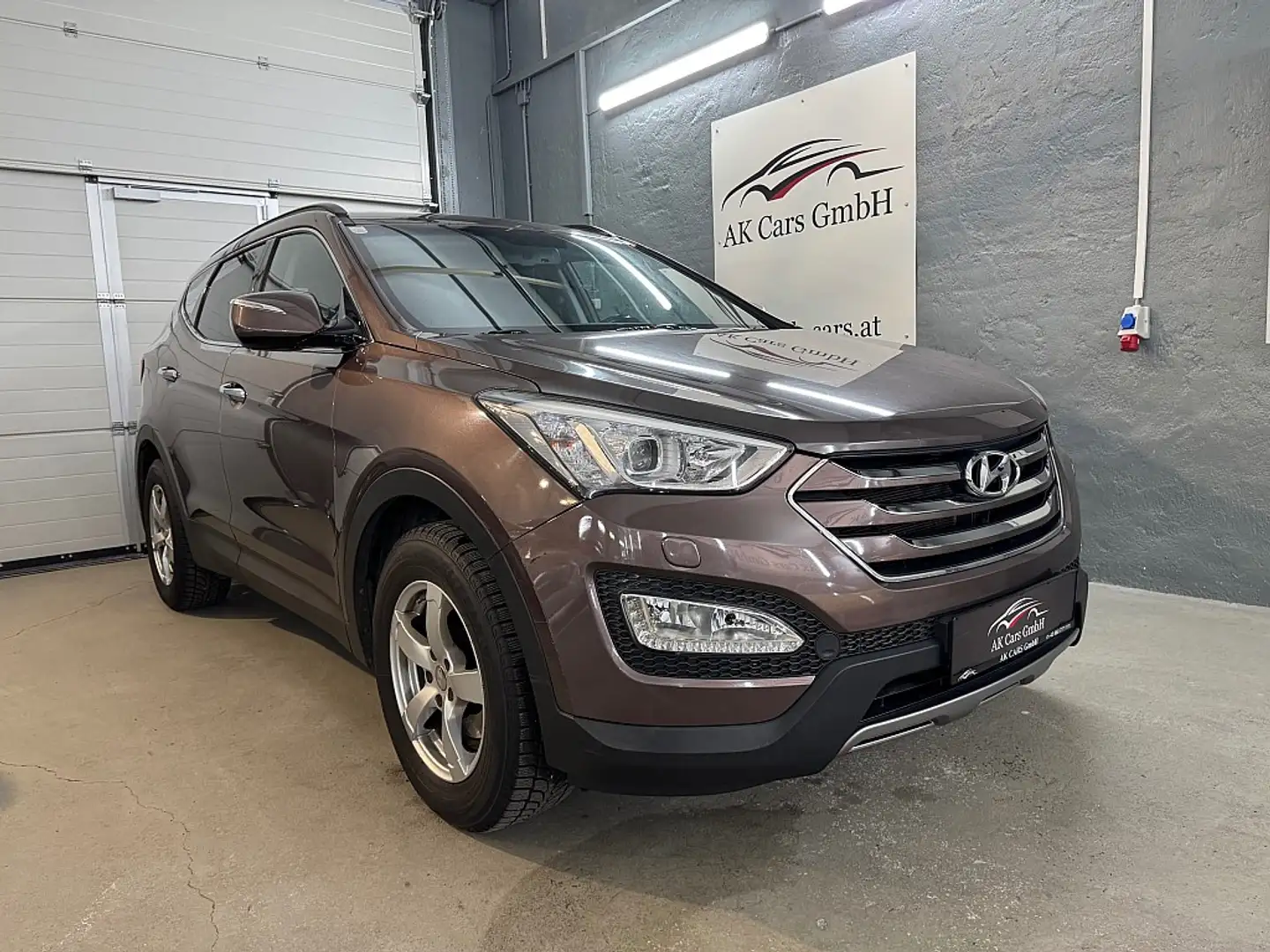 Hyundai SANTA FE Santa Fe 2,2 CRDi 4WD Aut.*1.Besitz*Kamera*Sitz... Braun - 2