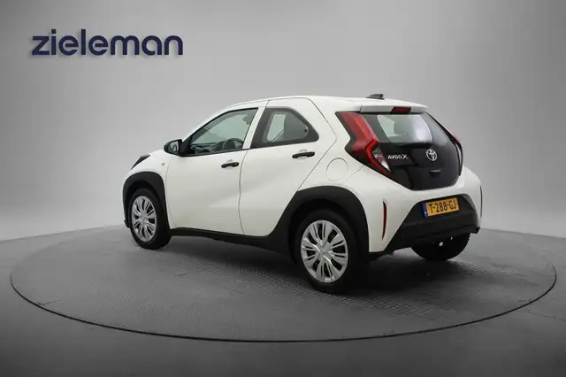 Toyota Aygo X view 4