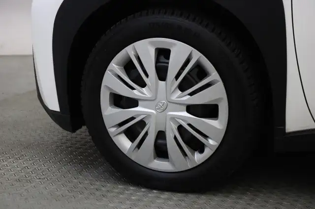 Toyota Aygo X view 27