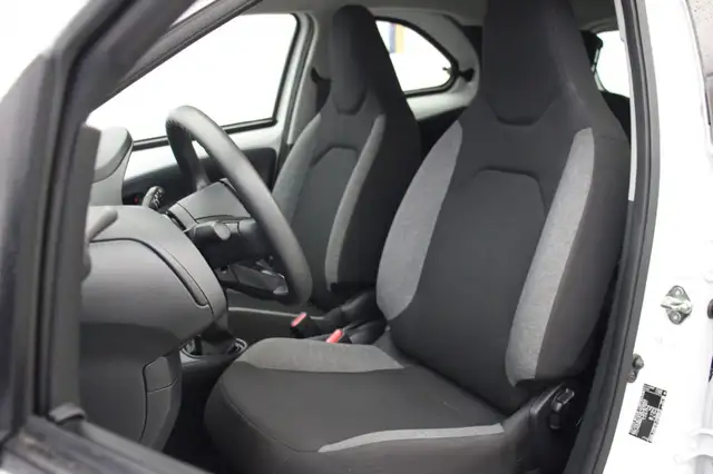 Toyota Aygo X view 9