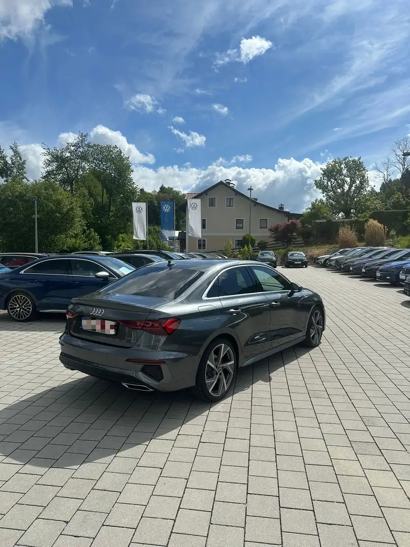 Audi A3 40 TDI quattro S-line S-tronic - 2