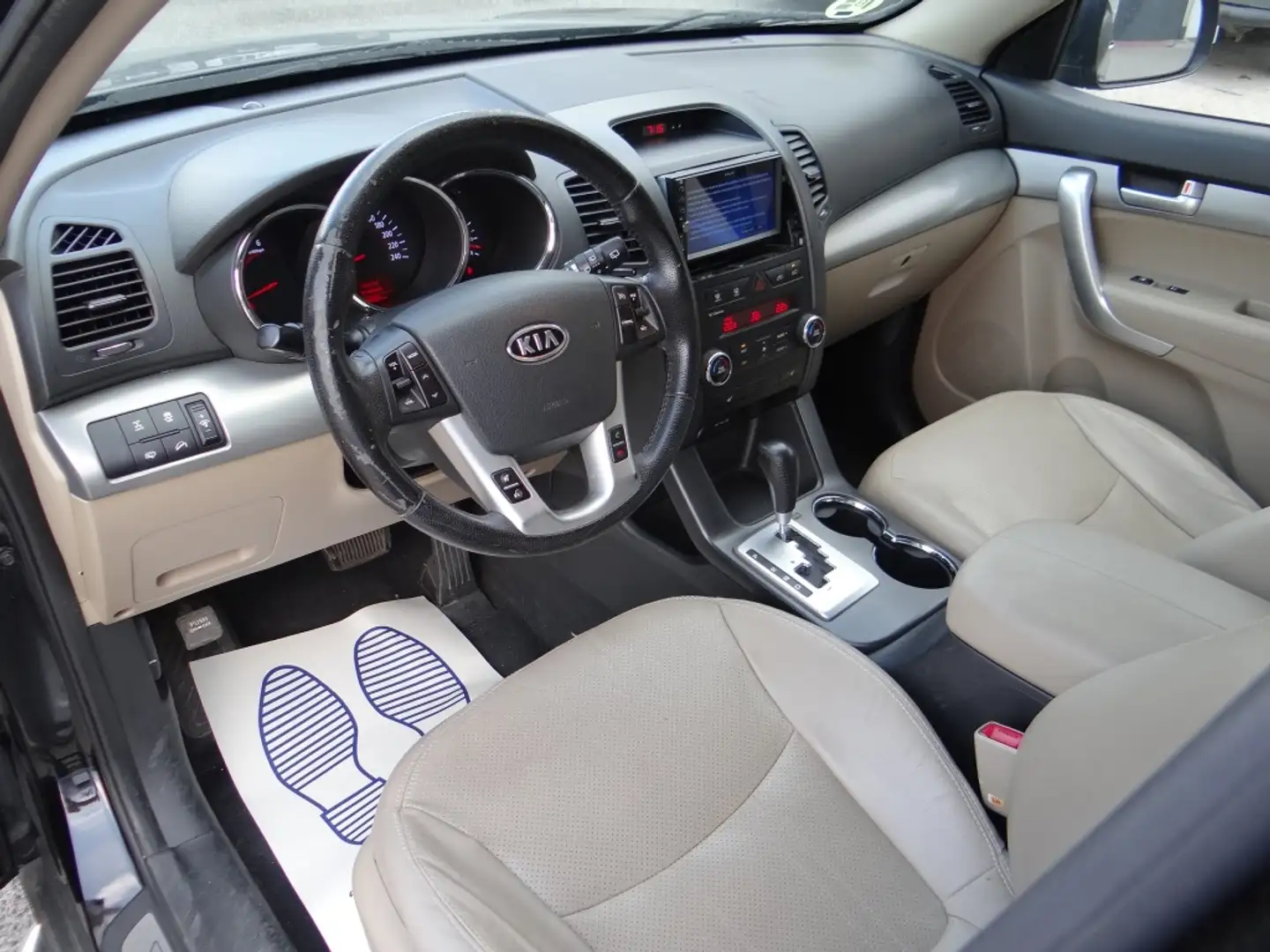 Kia Sorento 2.2 CRDi Active 4x4 Schwarz - 2