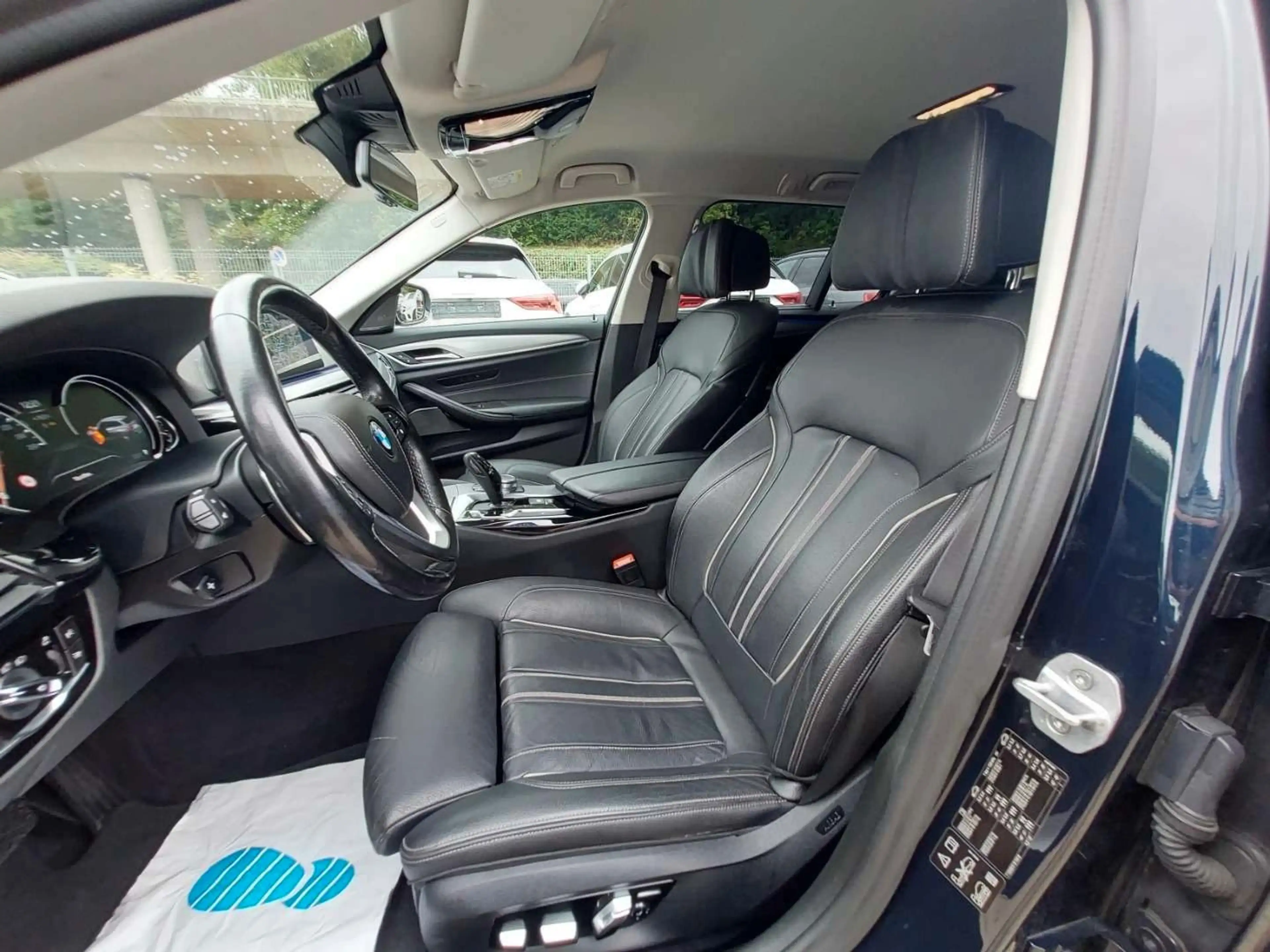 BMW 530 d xDrive Sport Line LEDER/HUD/ACC/SOFTCLOSE — photo 10