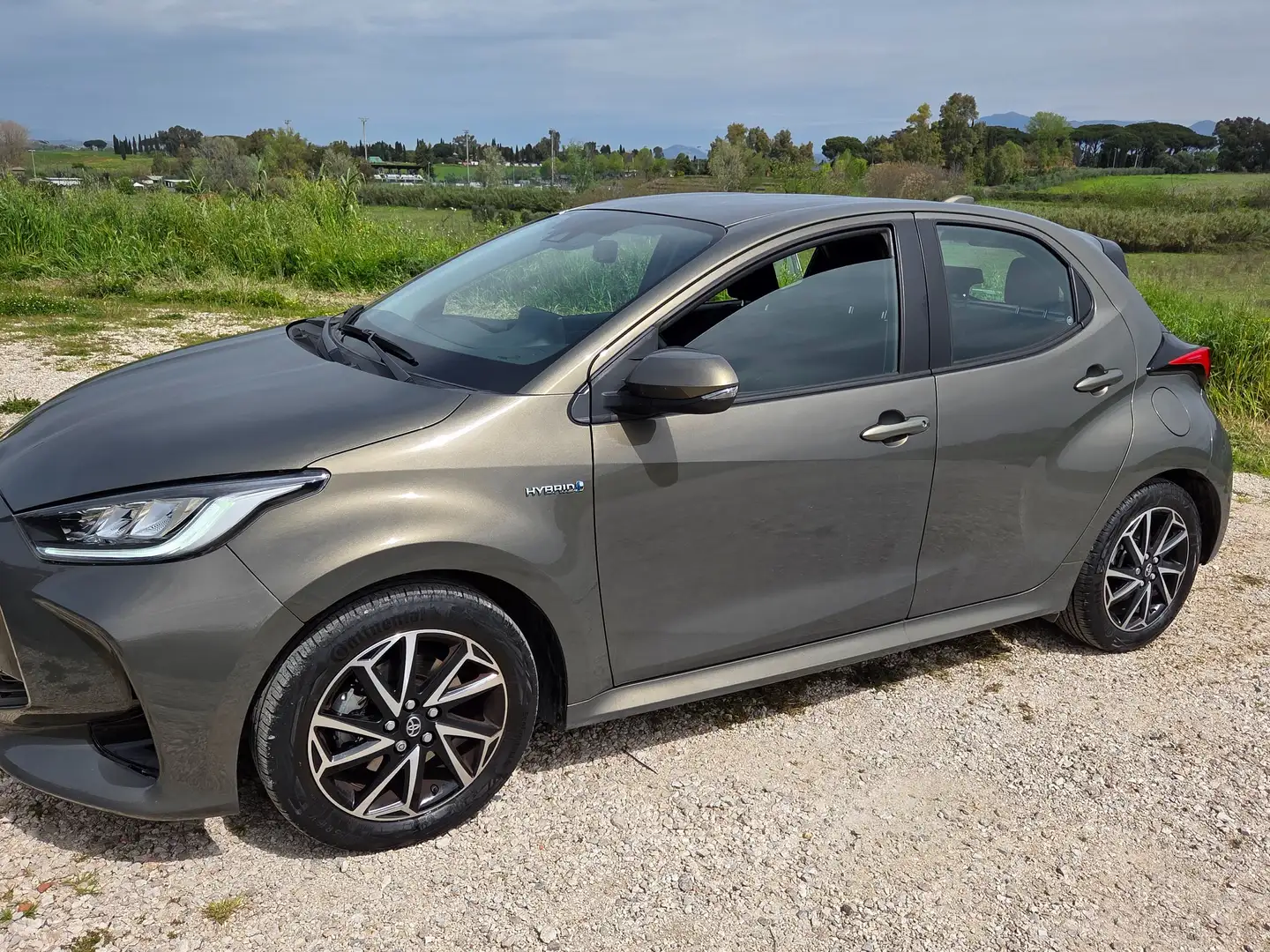 Toyota Yaris Yaris+IV+2020+1.5h+Trend Bronzo - 2