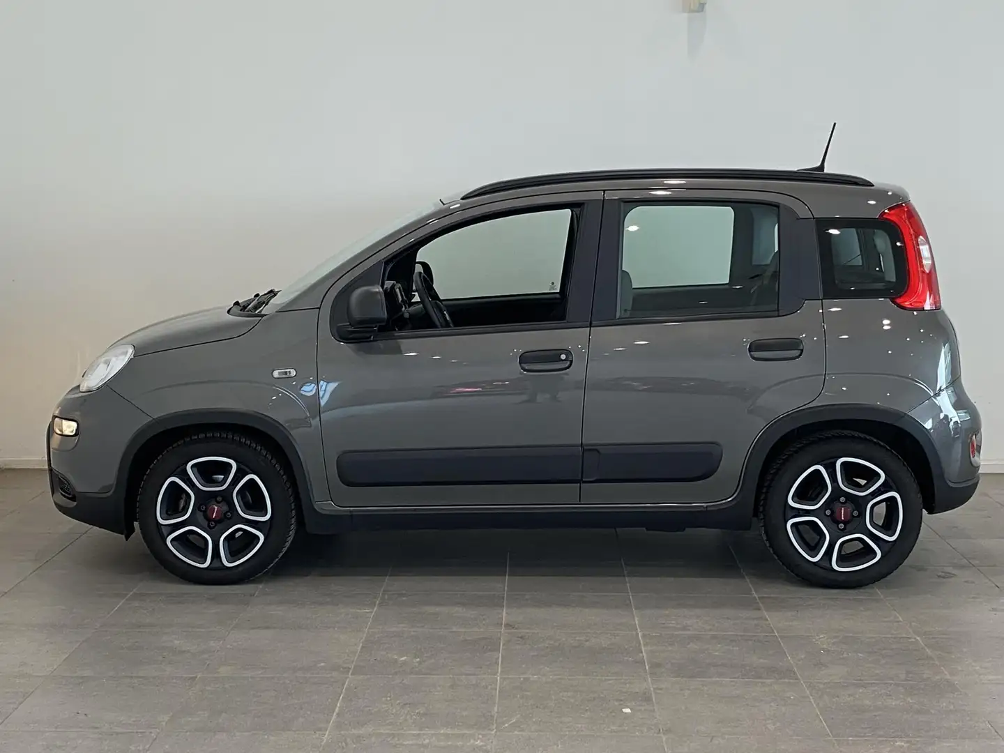 Fiat Panda 1.0 Hybrid 70 City Life AIRCO | CITY DRIVE | MULTI Grijs - 2
