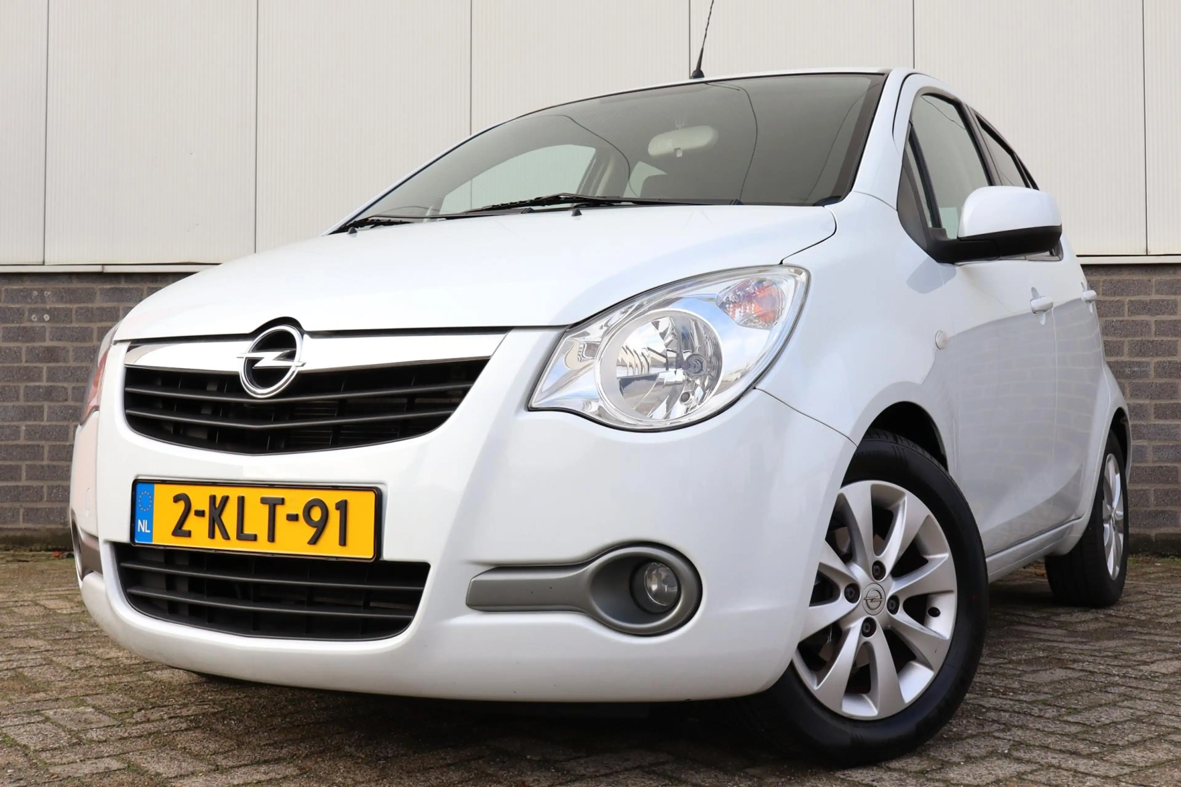 Opel Agila 1.2 Edition Automaat 1e eig. NL Auto — photo 2