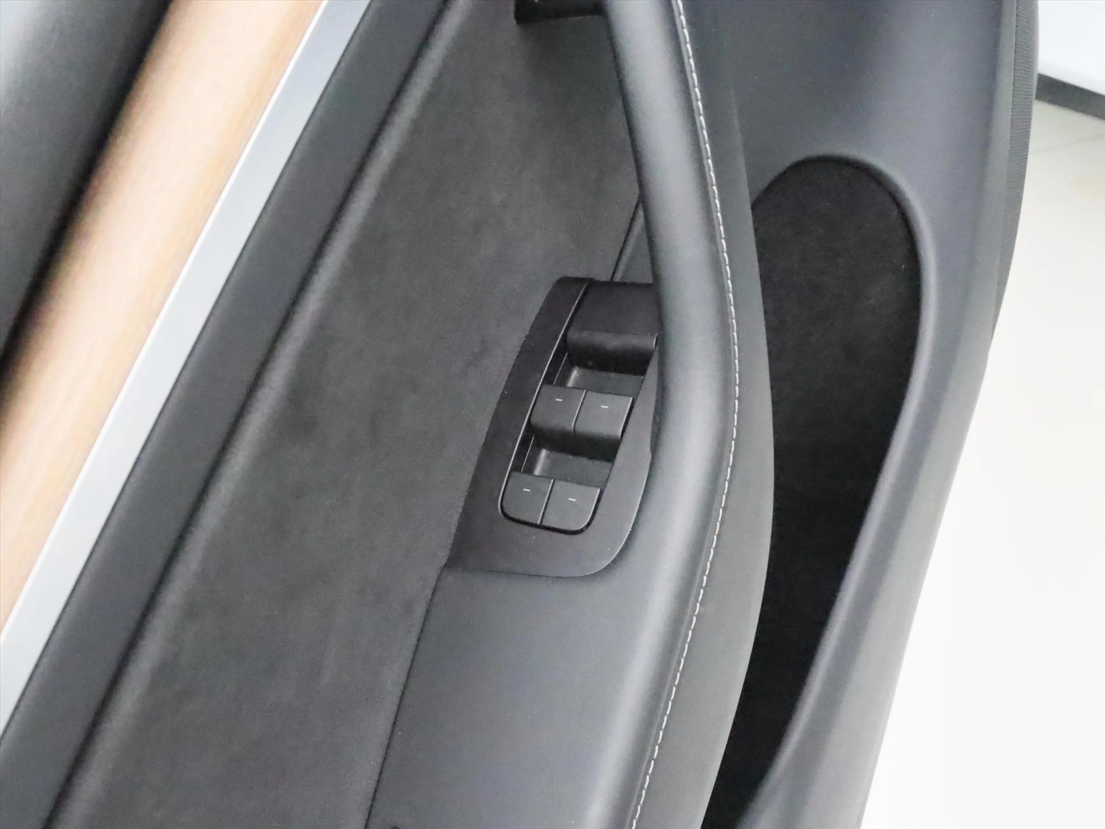 Tesla Model Y Long Range AWD 75kWh 351pk [ TREKHAAK+AMD RYZEN+AU — photo 30