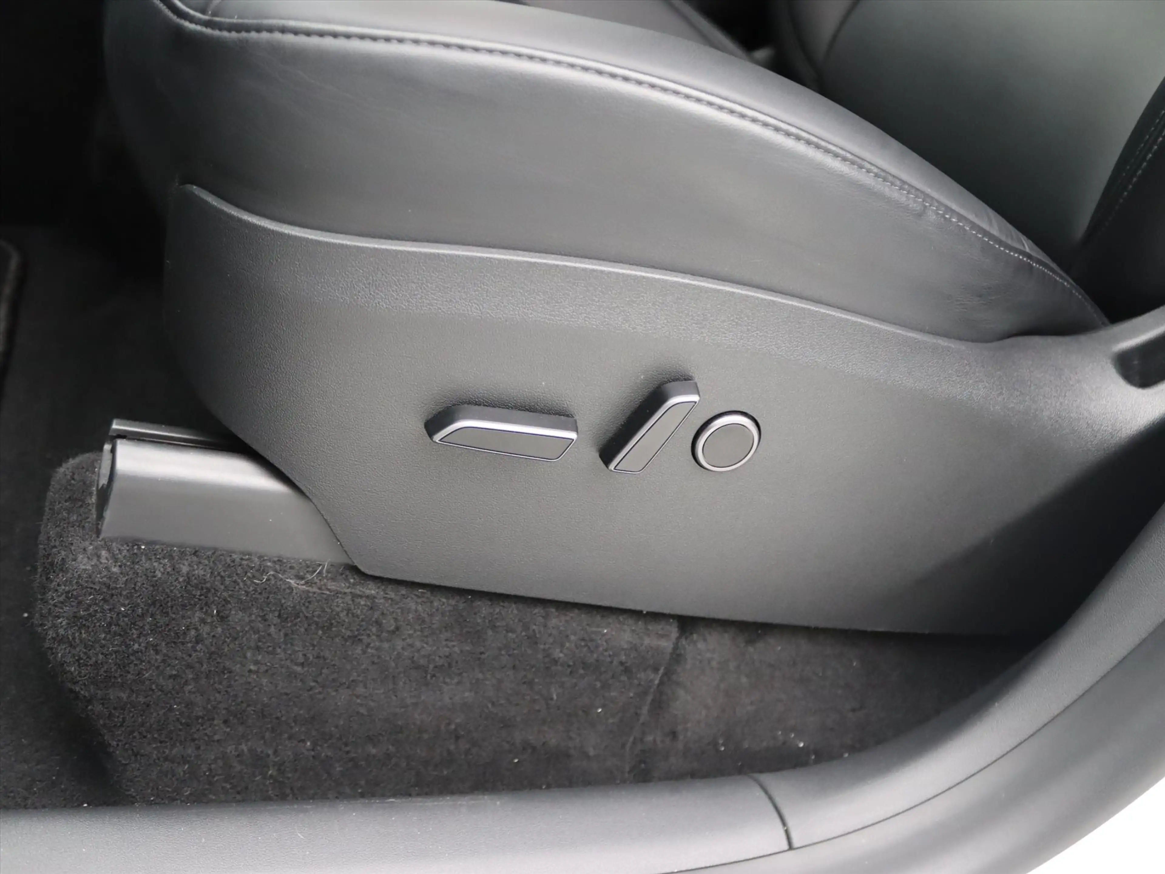 Tesla Model Y Long Range AWD 75kWh 351pk [ TREKHAAK+AMD RYZEN+AU — photo 19