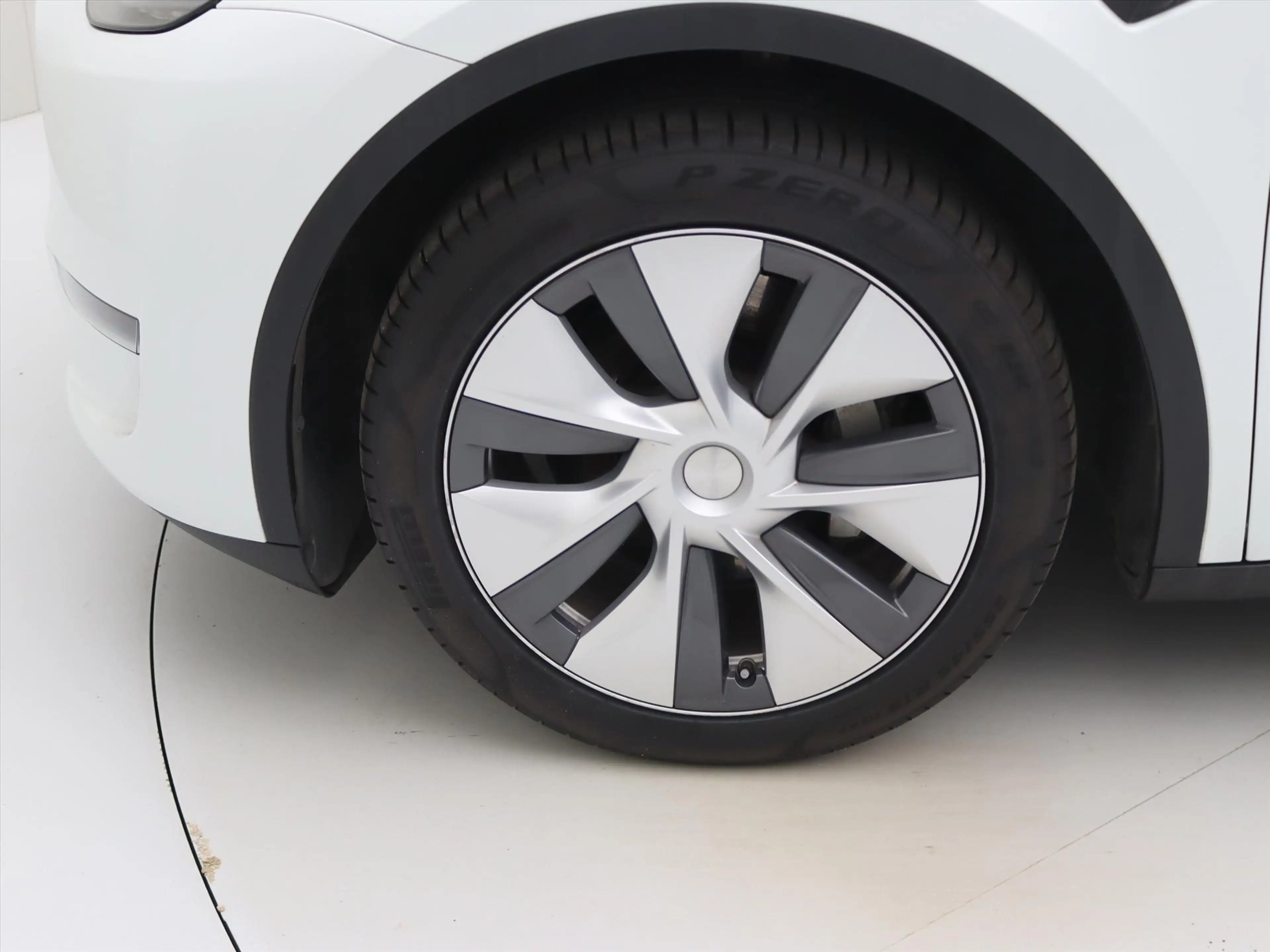 Tesla Model Y Long Range AWD 75kWh 351pk [ TREKHAAK+AMD RYZEN+AU — photo 13