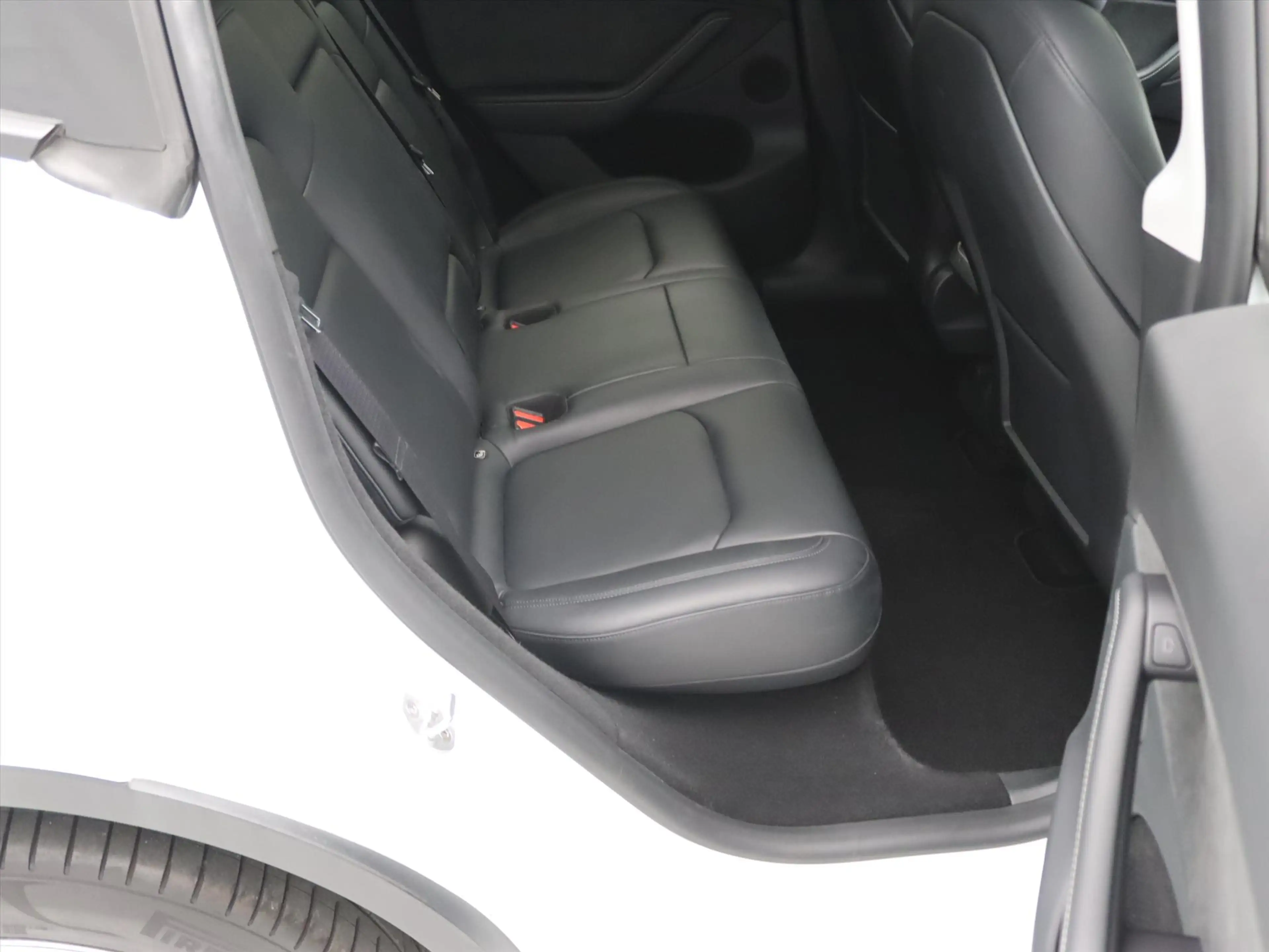 Tesla Model Y Long Range AWD 75kWh 351pk [ TREKHAAK+AMD RYZEN+AU — photo 14