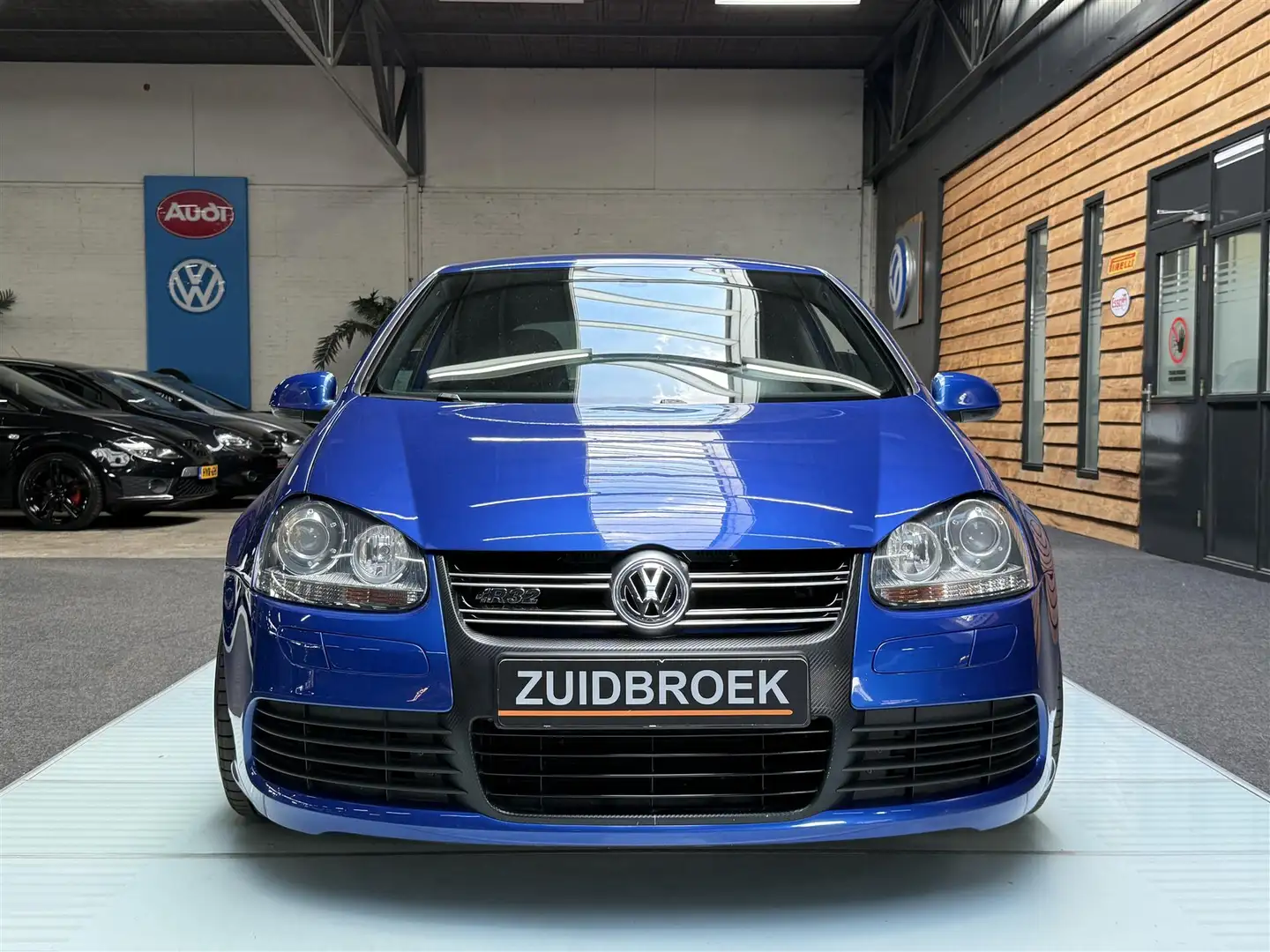 Volkswagen Golf 3.2 V6 R32 Uniek Leer Xenon Blauw - 2