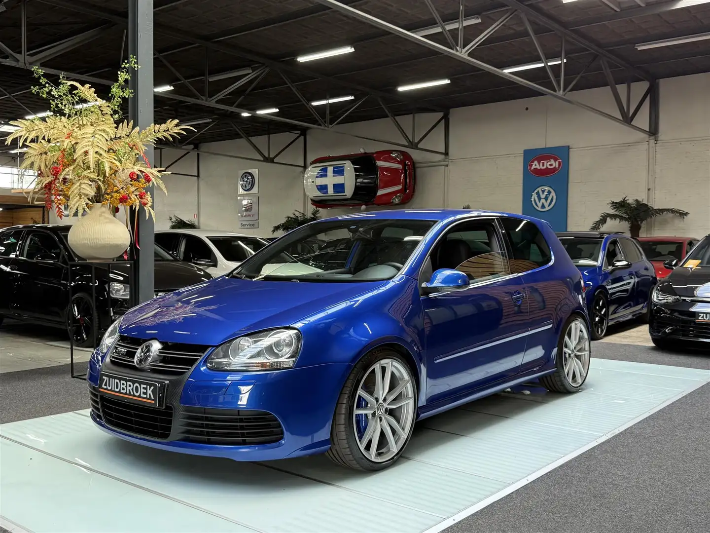 Volkswagen Golf 3.2 V6 R32 Uniek Leer Xenon Blauw - 1