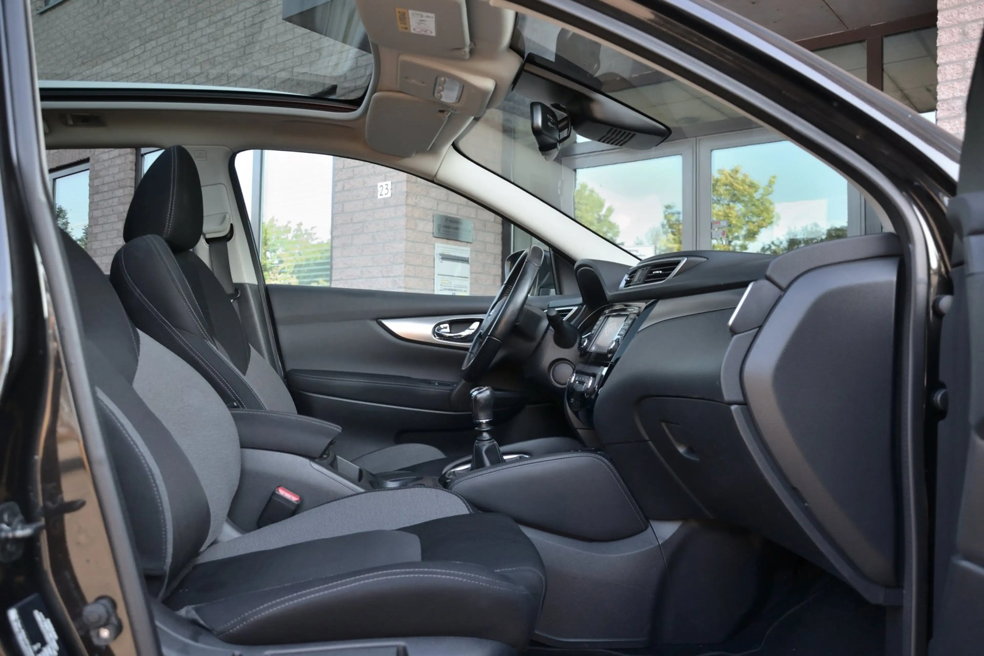 Nissan Qashqai 1.2 N-Connecta | Panoramadak | 360 Camera | Naviga — photo 11