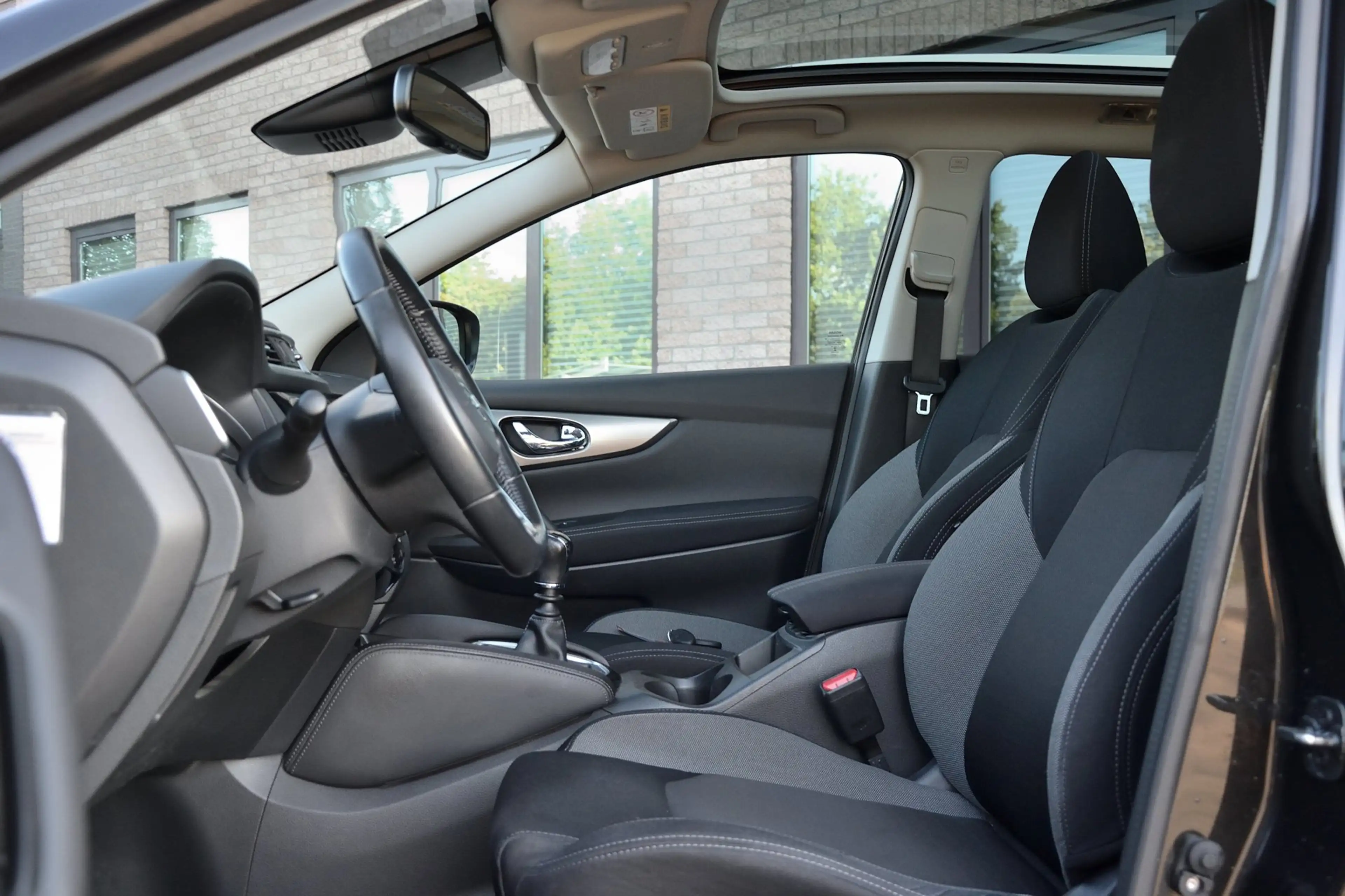 Nissan Qashqai 1.2 N-Connecta | Panoramadak | 360 Camera | Naviga — photo 9