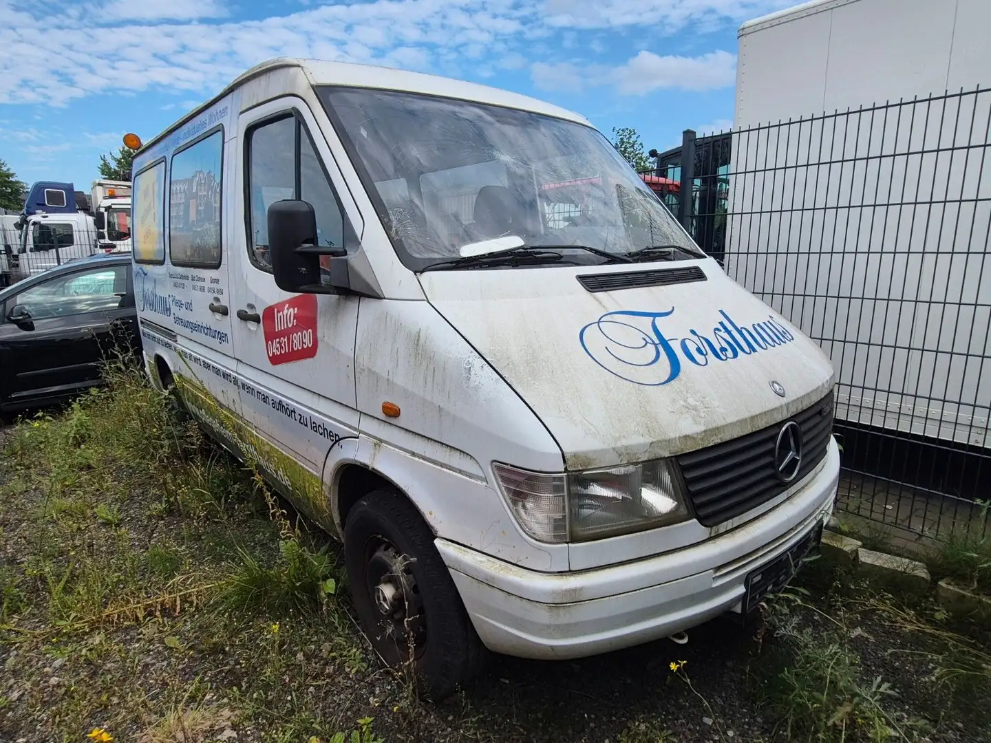 Mercedes-Benz Sprinter 208d CDI Automatik Weiß - 1