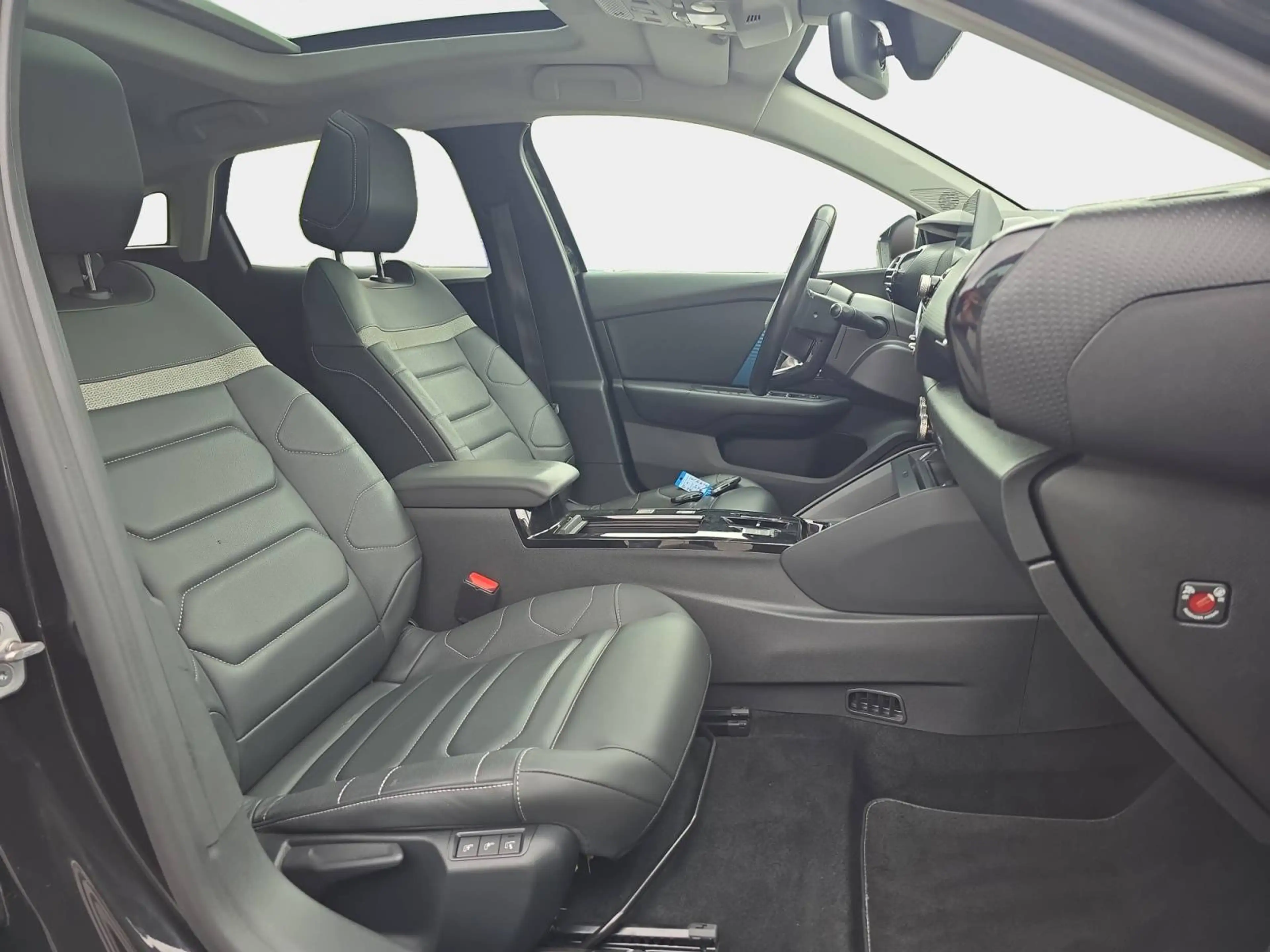 Citroen C4 — photo 15
