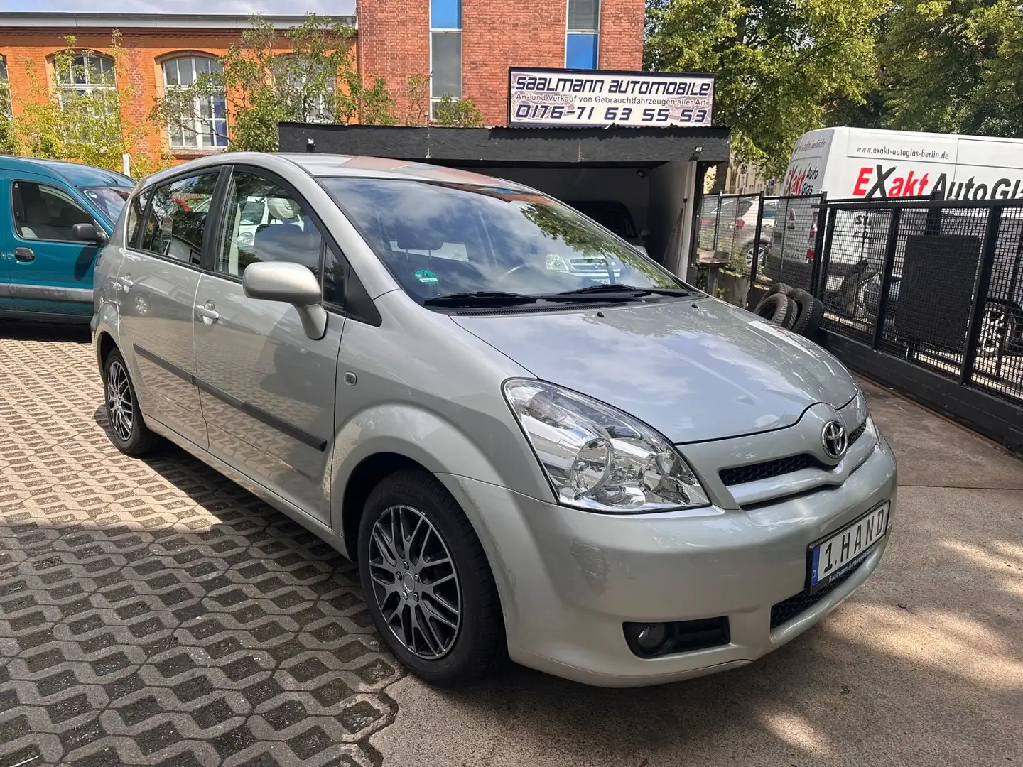 Toyota Corolla Verso 1.8 Sol*1.Hand*AC*7Sitzer*S.heft* Silber - 1